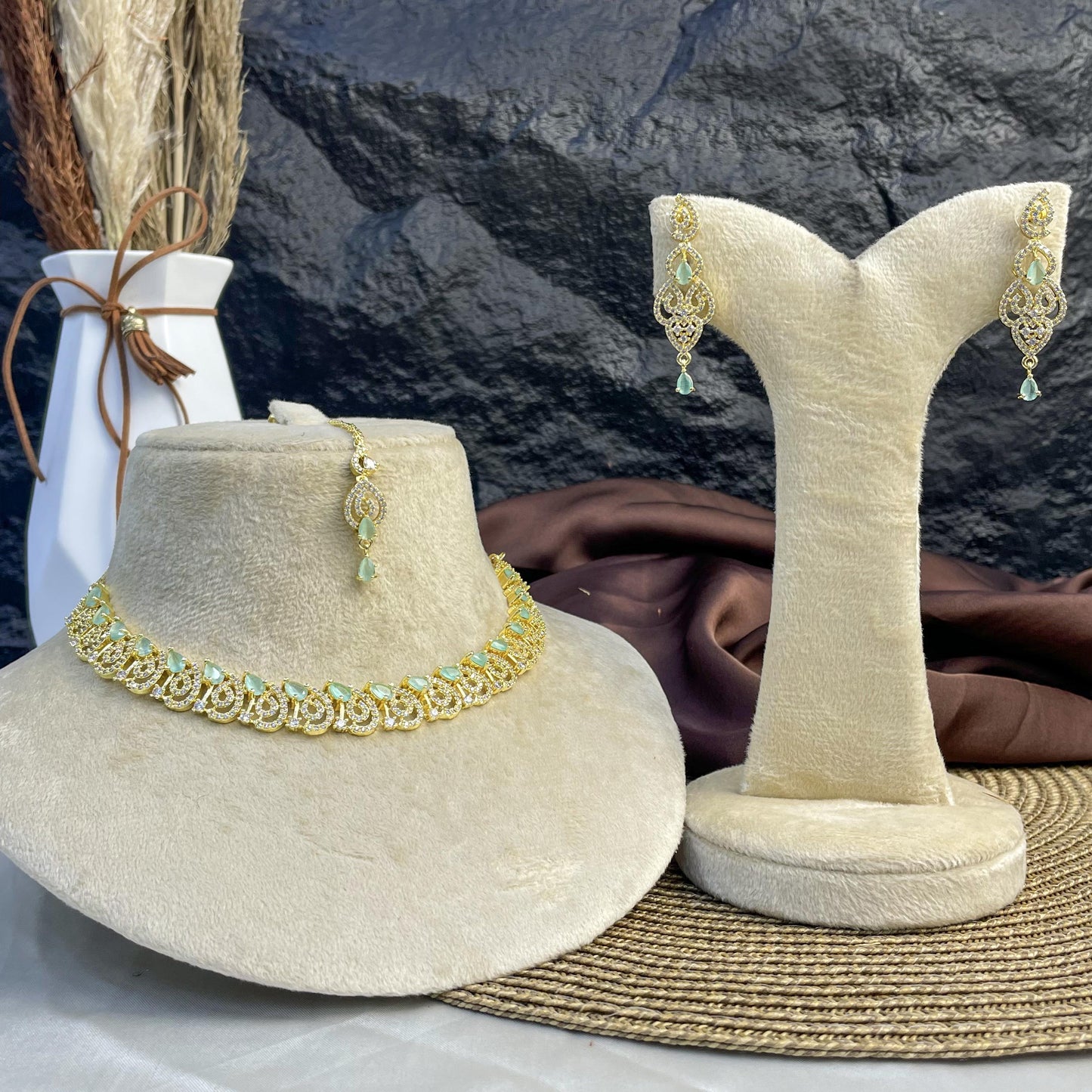 Golden Scroll Zircon NECKLACE SET