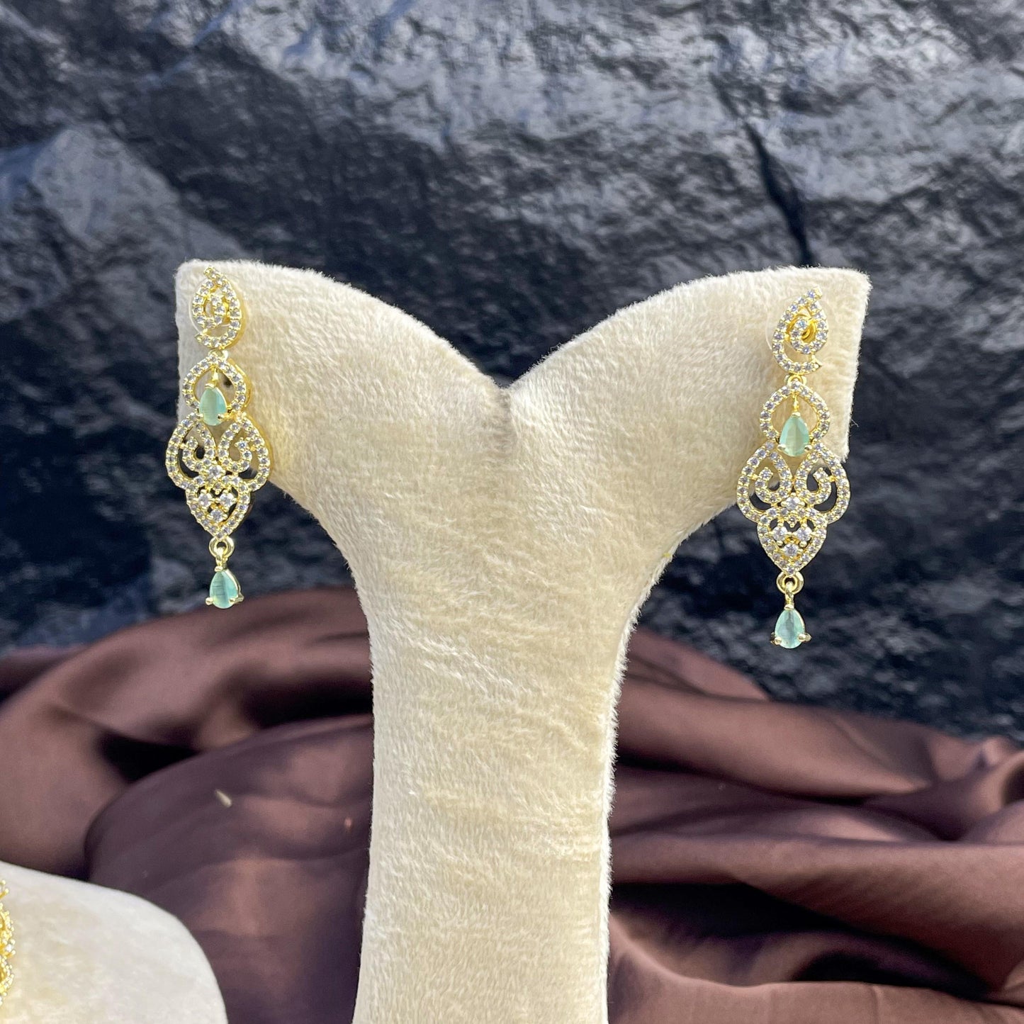 Golden Scroll Zircon NECKLACE SET