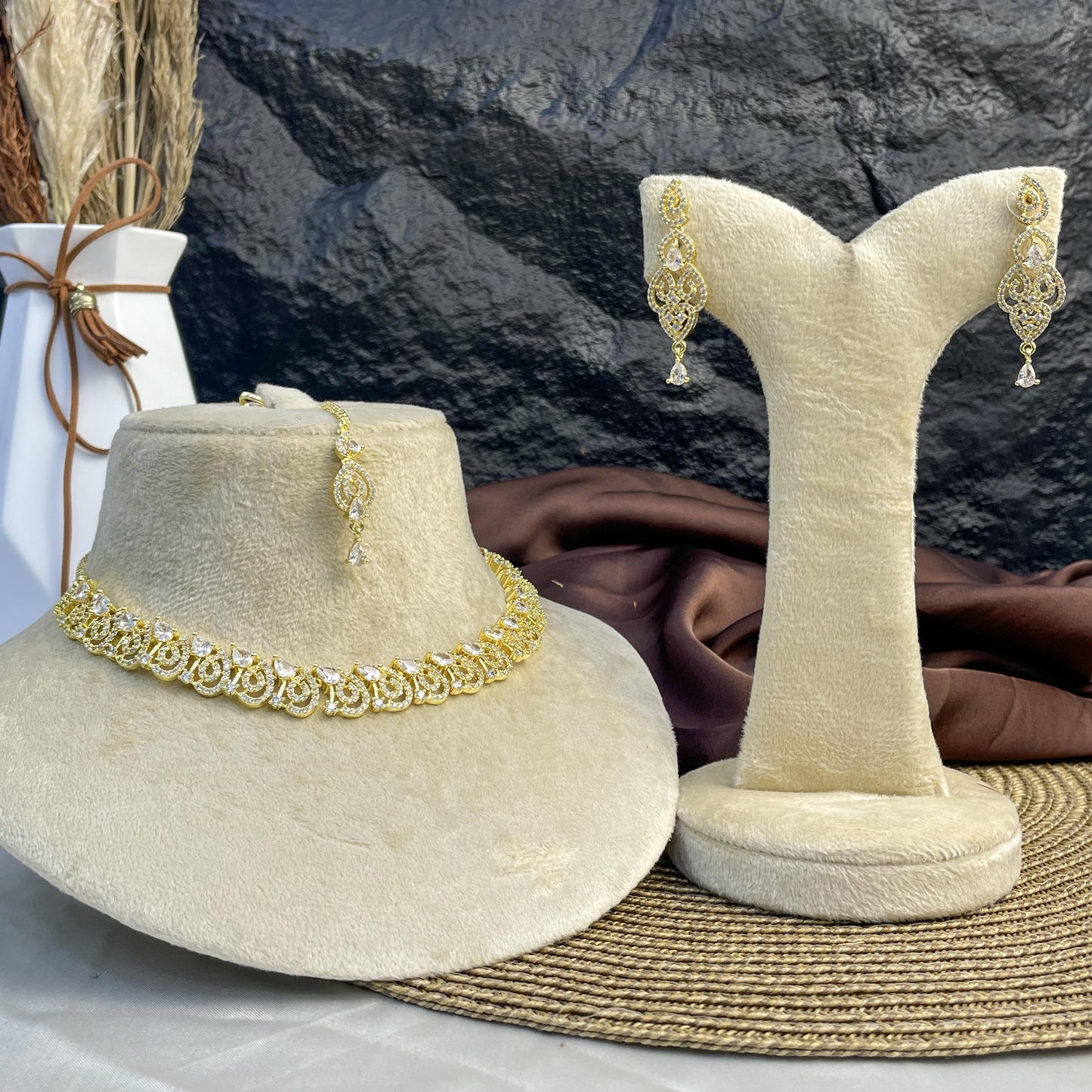 Golden Scroll Zircon NECKLACE SET