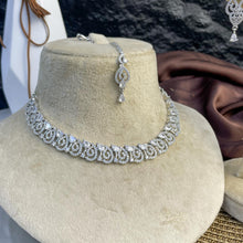 Argent Scroll Zircon NECKLACE SET