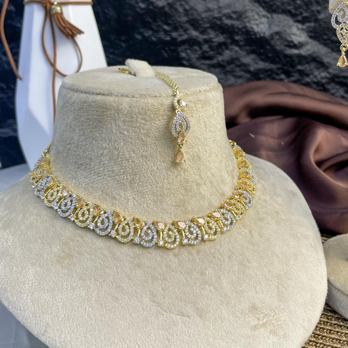 Leafy Marquise Zircon NECKLACE SET