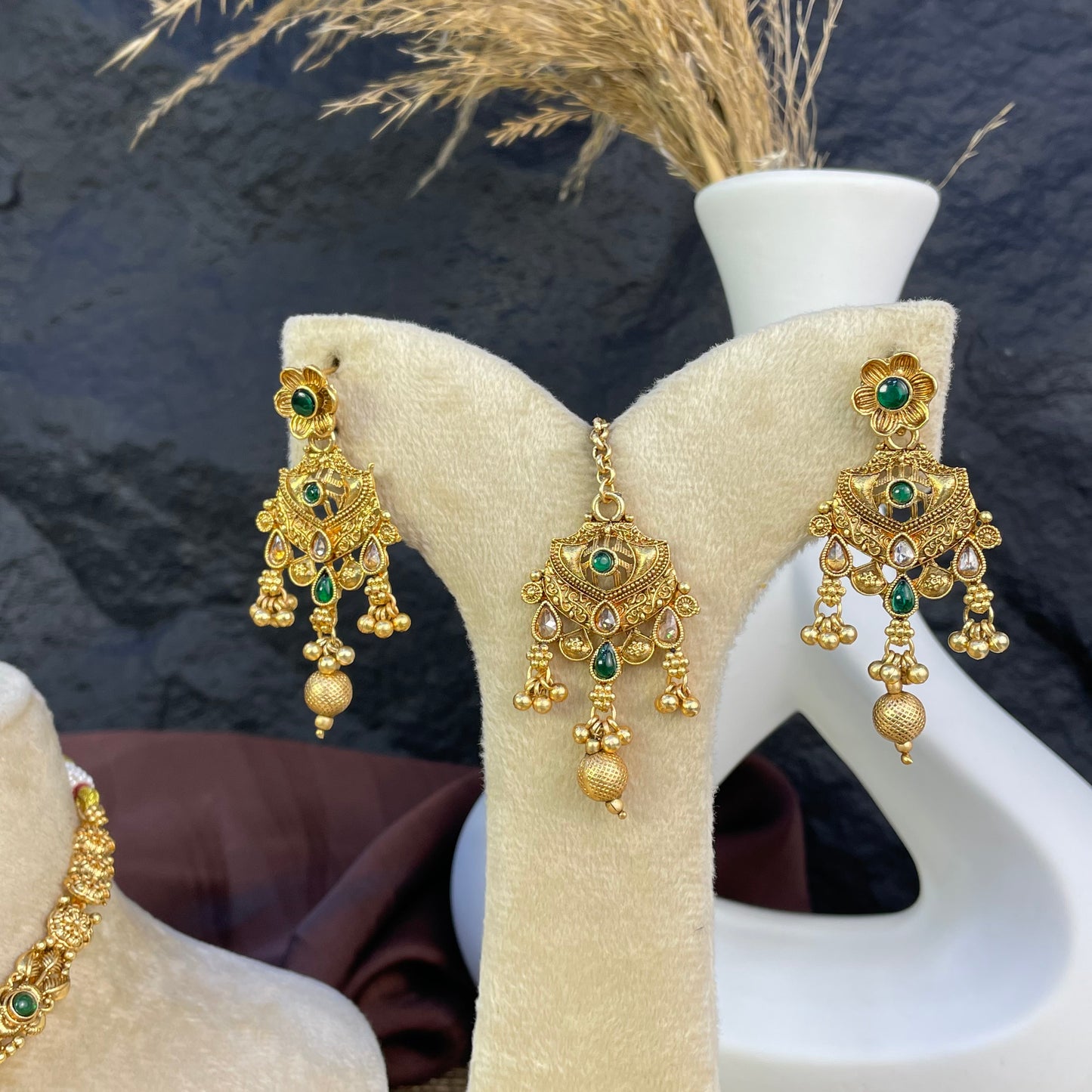 RAJWARI MEHRAAB BLOSSOM NECKLACE SET