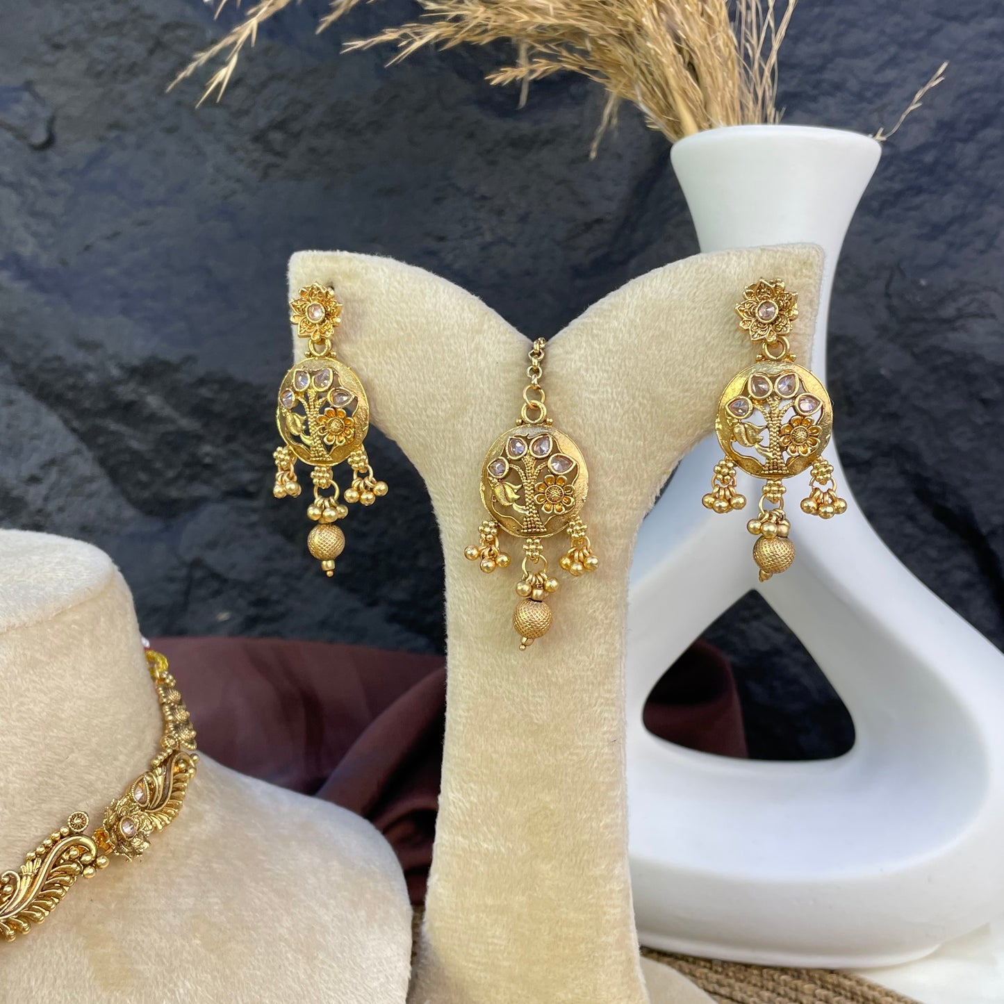 RAJWARI ARBOREAL HERITAGE NECKLACE SET