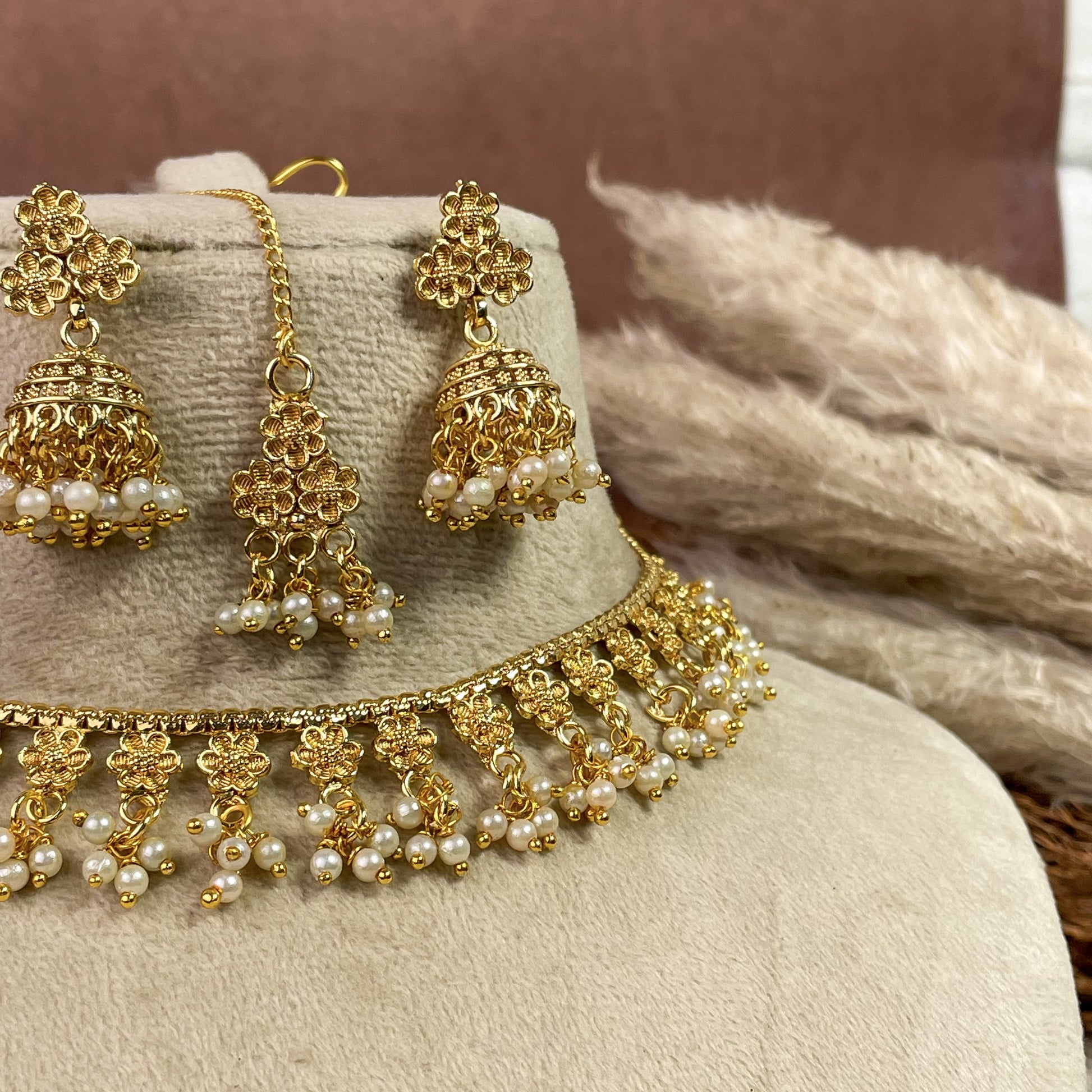 Shining Mogra Copper Necklace Set