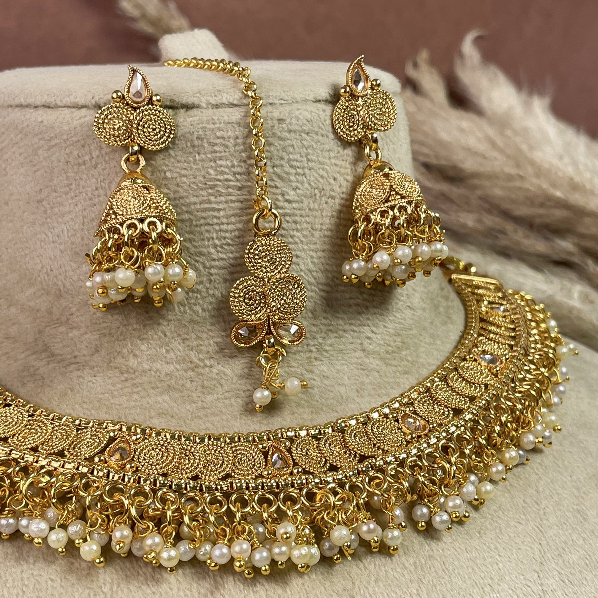 Rich Heritage Copper Necklace Set