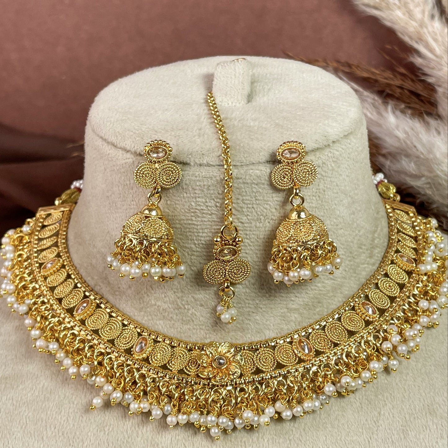 Golden Radiance Copper Necklace Set