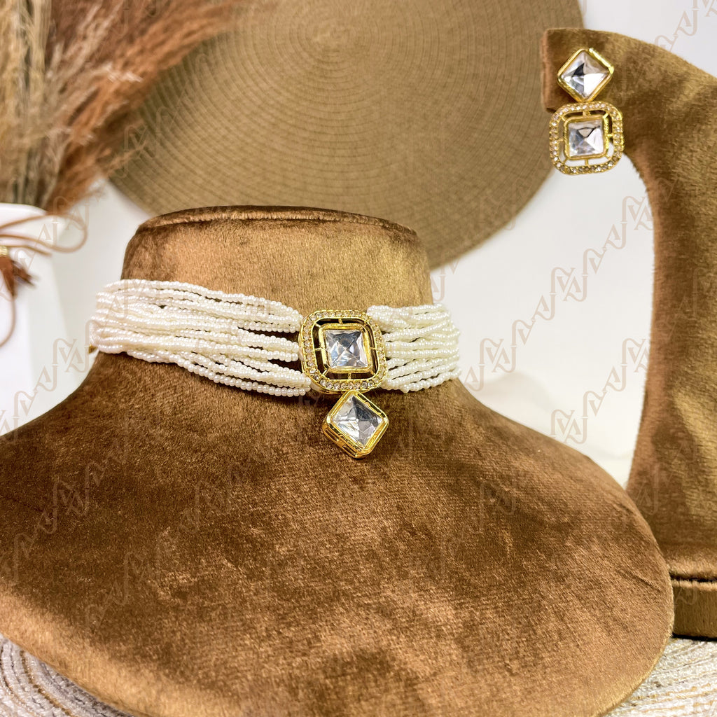 Naqsh Pearl Kundan Choker
