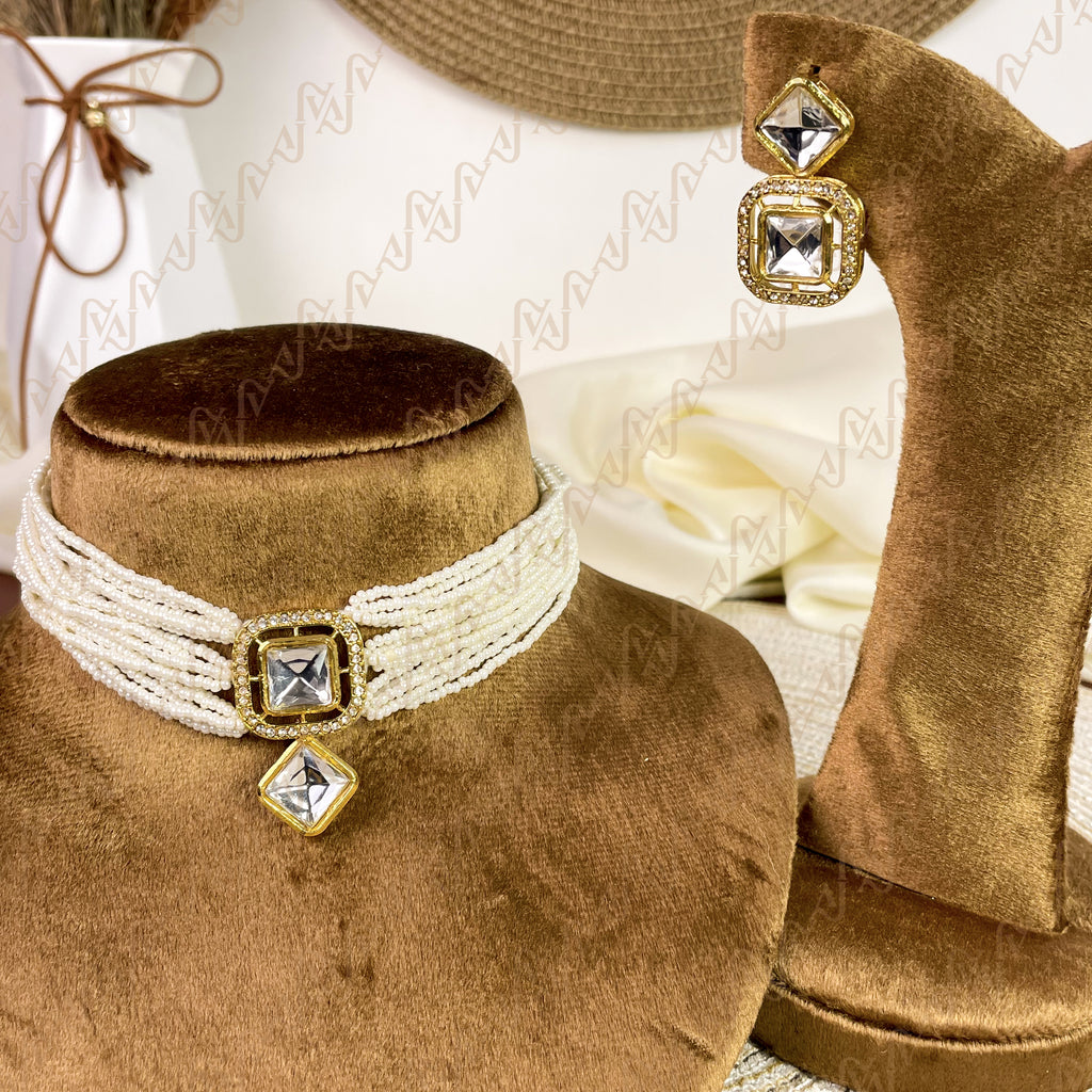 Naqsh Pearl Kundan Choker