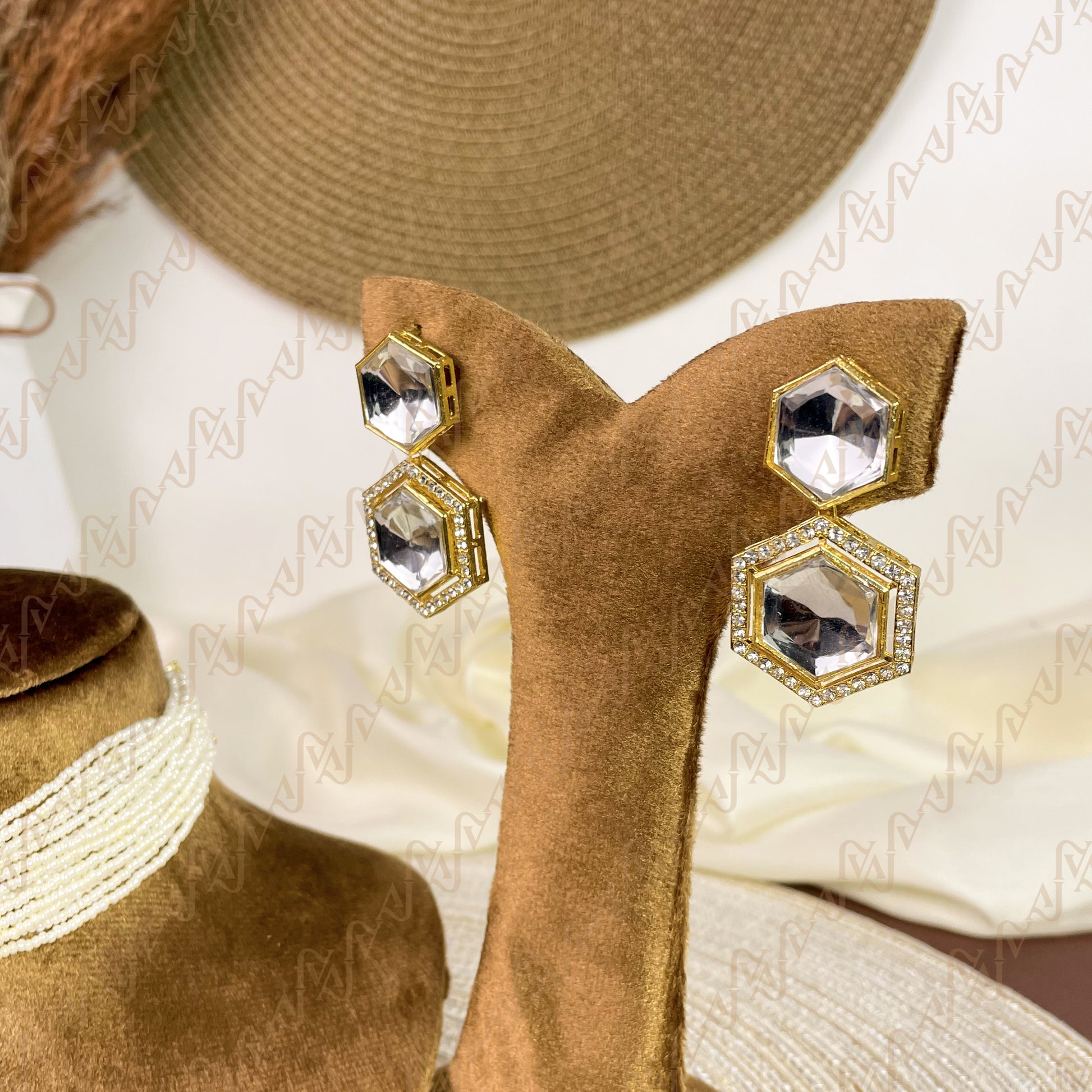 Jahan Ara Pearl Kundan Choker