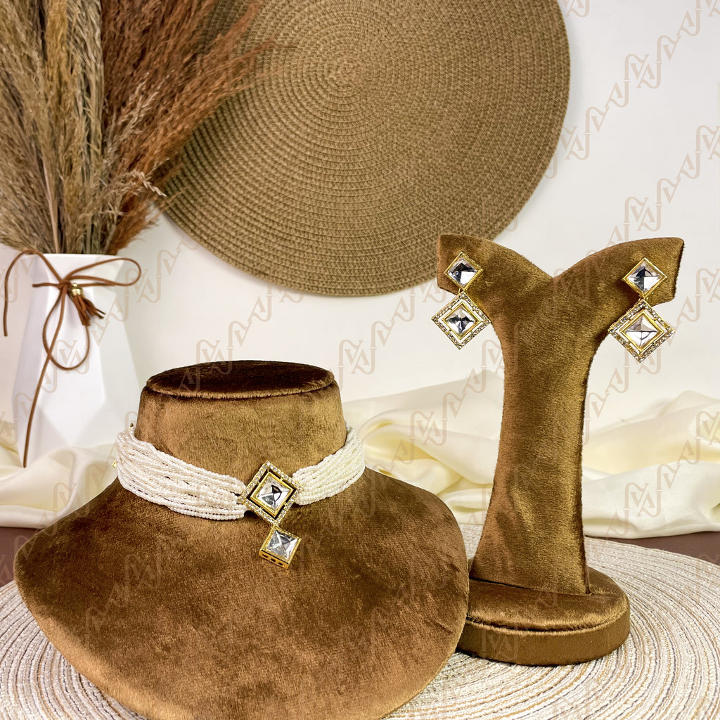 Dazzle Pearl Kundan Choker