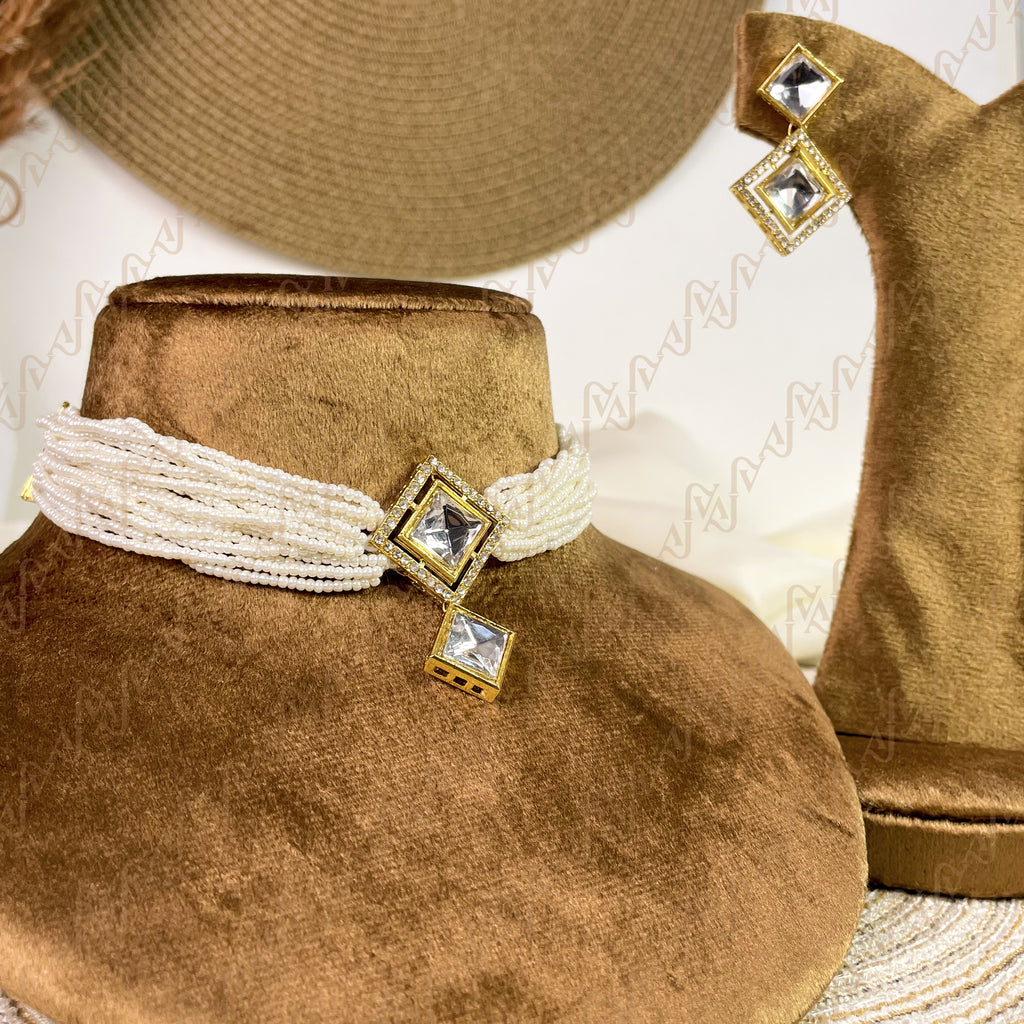 Dazzle Pearl Kundan Choker