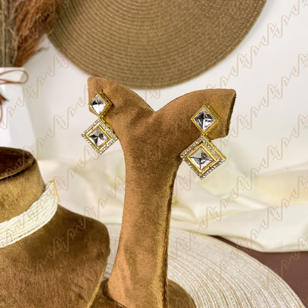 Dazzle Pearl Kundan Choker