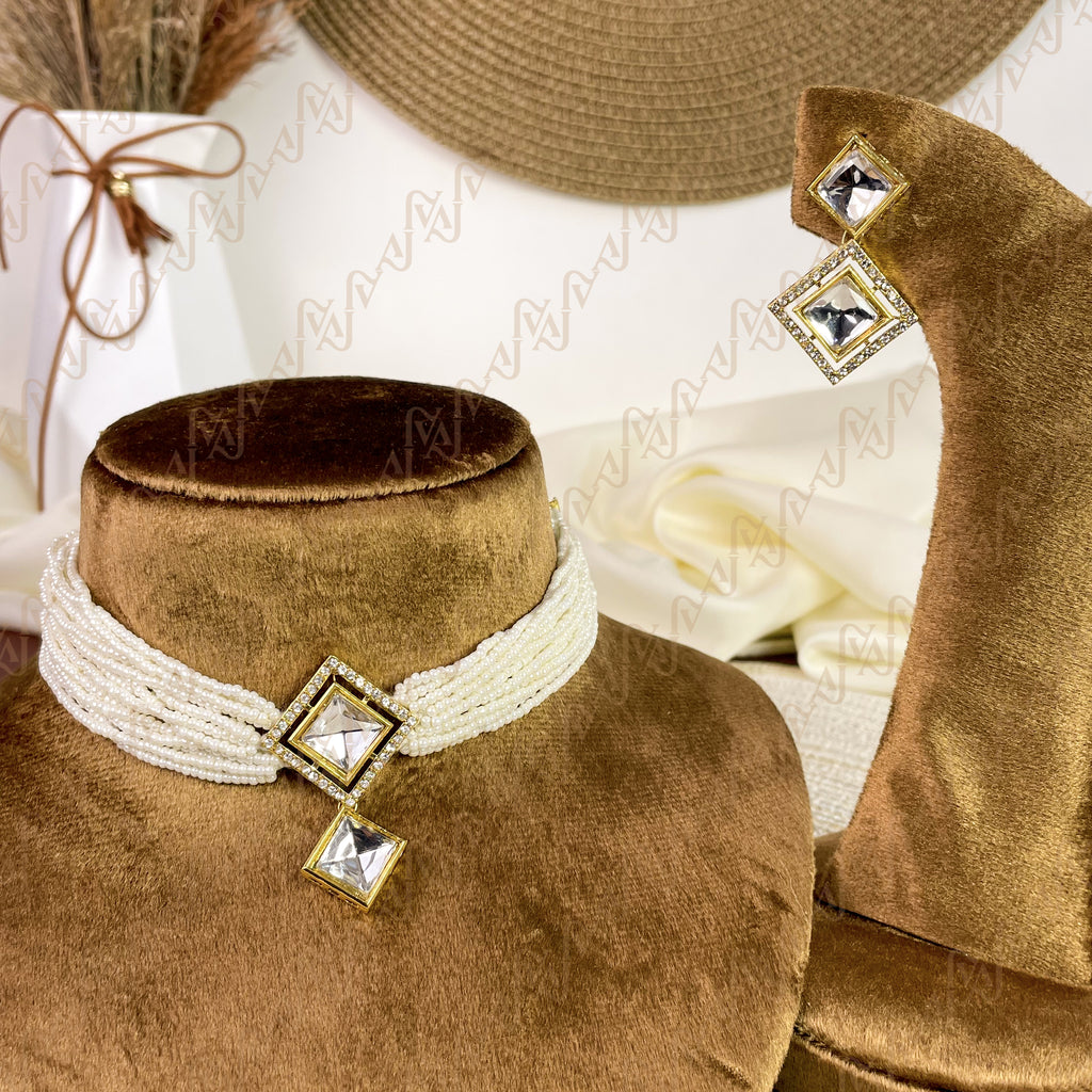 Dazzle Pearl Kundan Choker