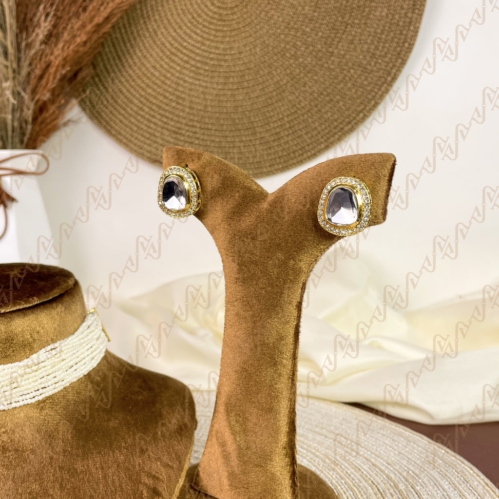 Spark Pearl Kundan Choker