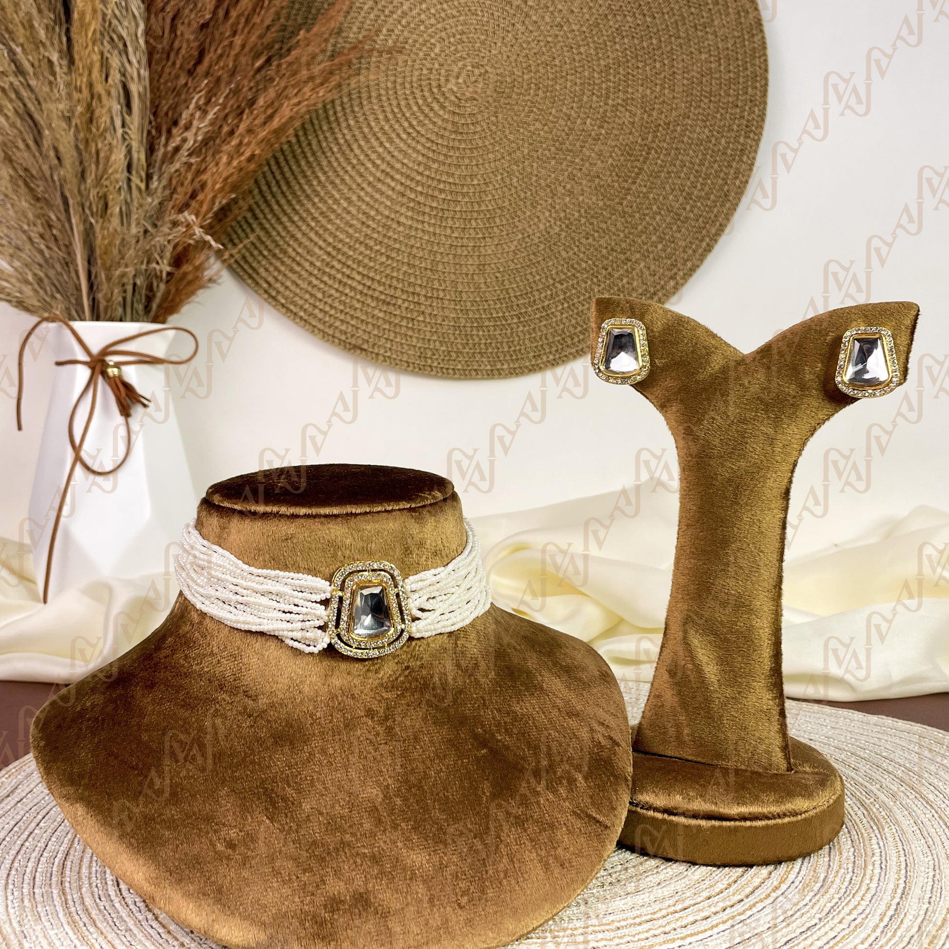 Crown Pearl Kundan Choker