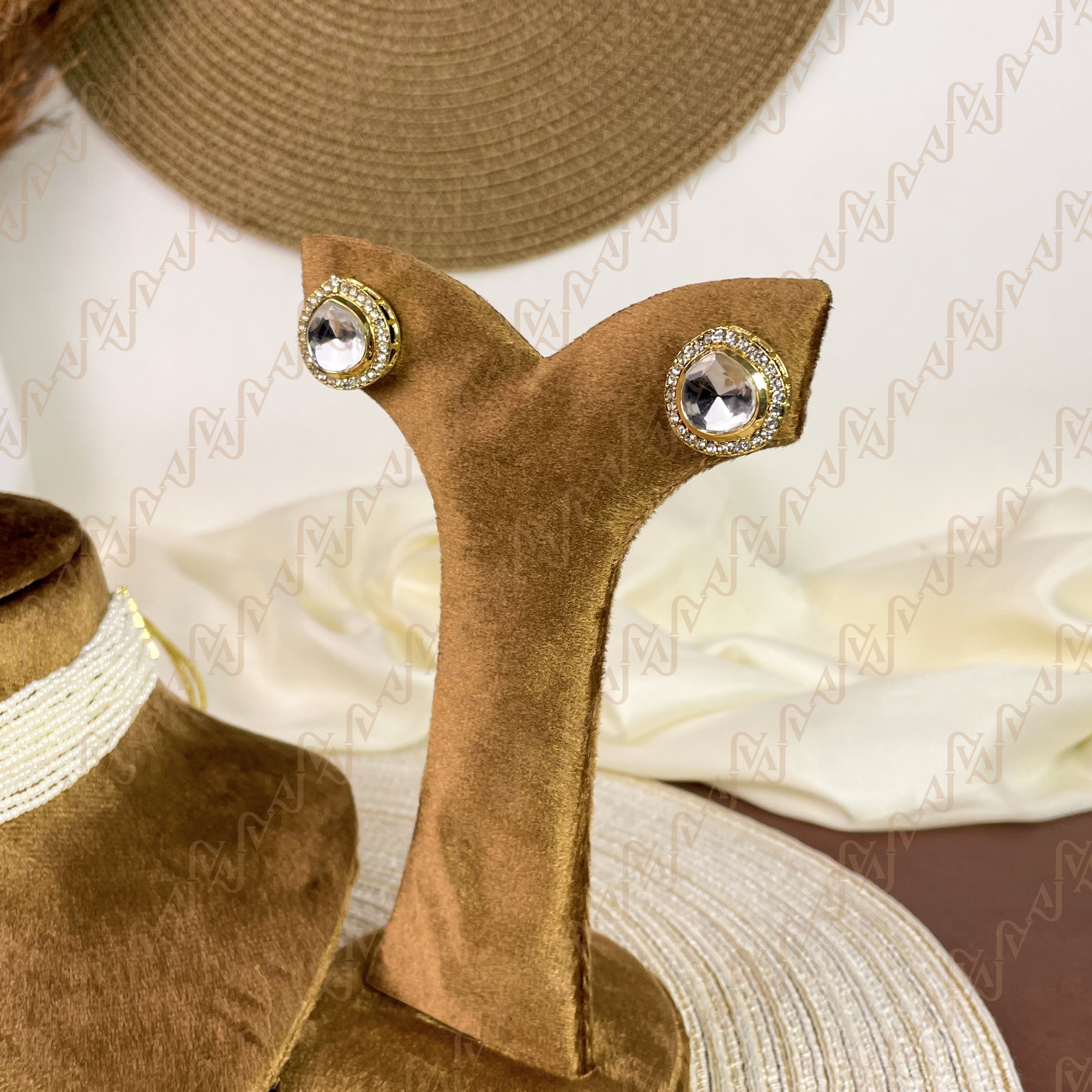 Eternal Pearl Kundan Choker