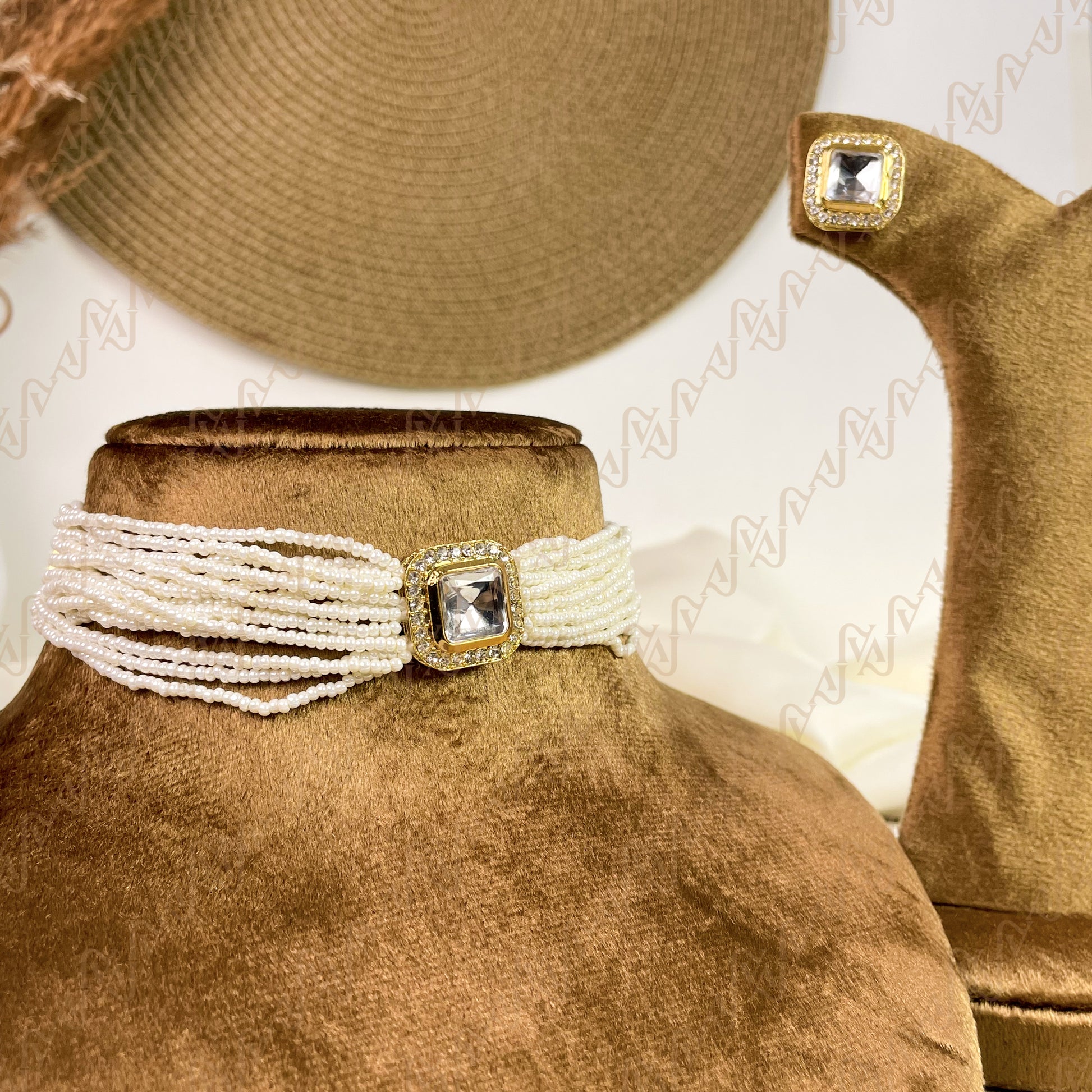 Pure Pearl Kundan Choker