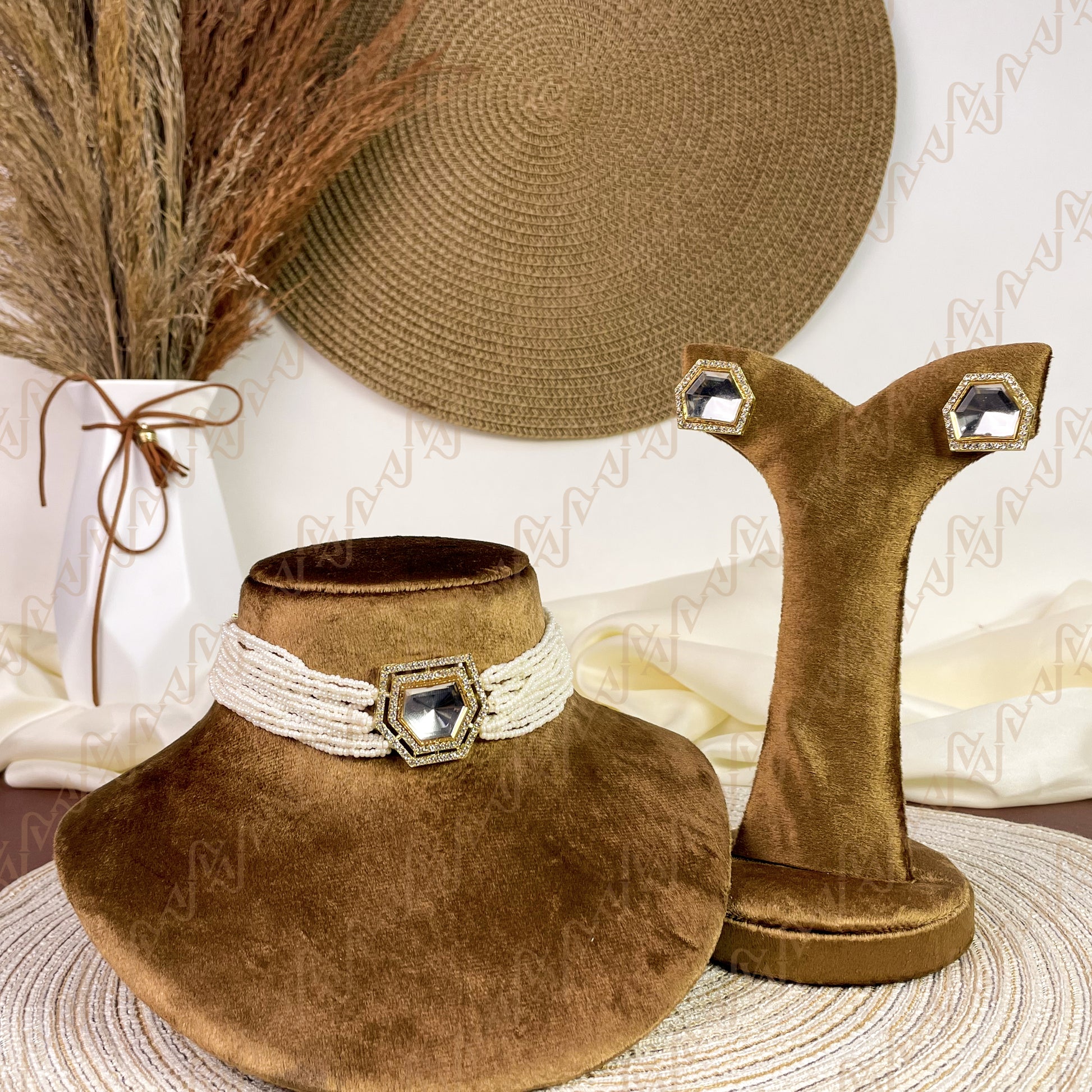 Prestige Pearl Kundan Choker