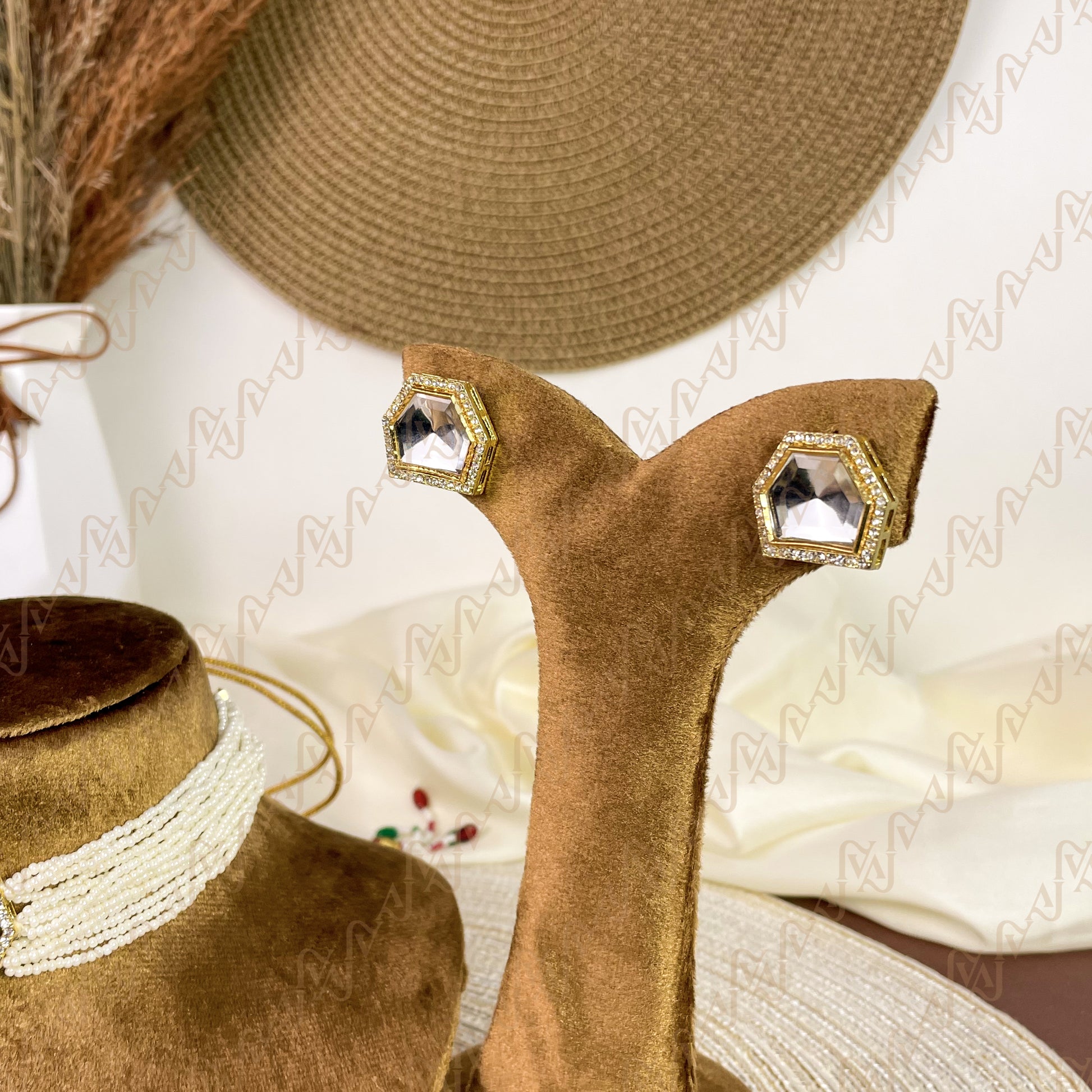 Prestige Pearl Kundan Choker