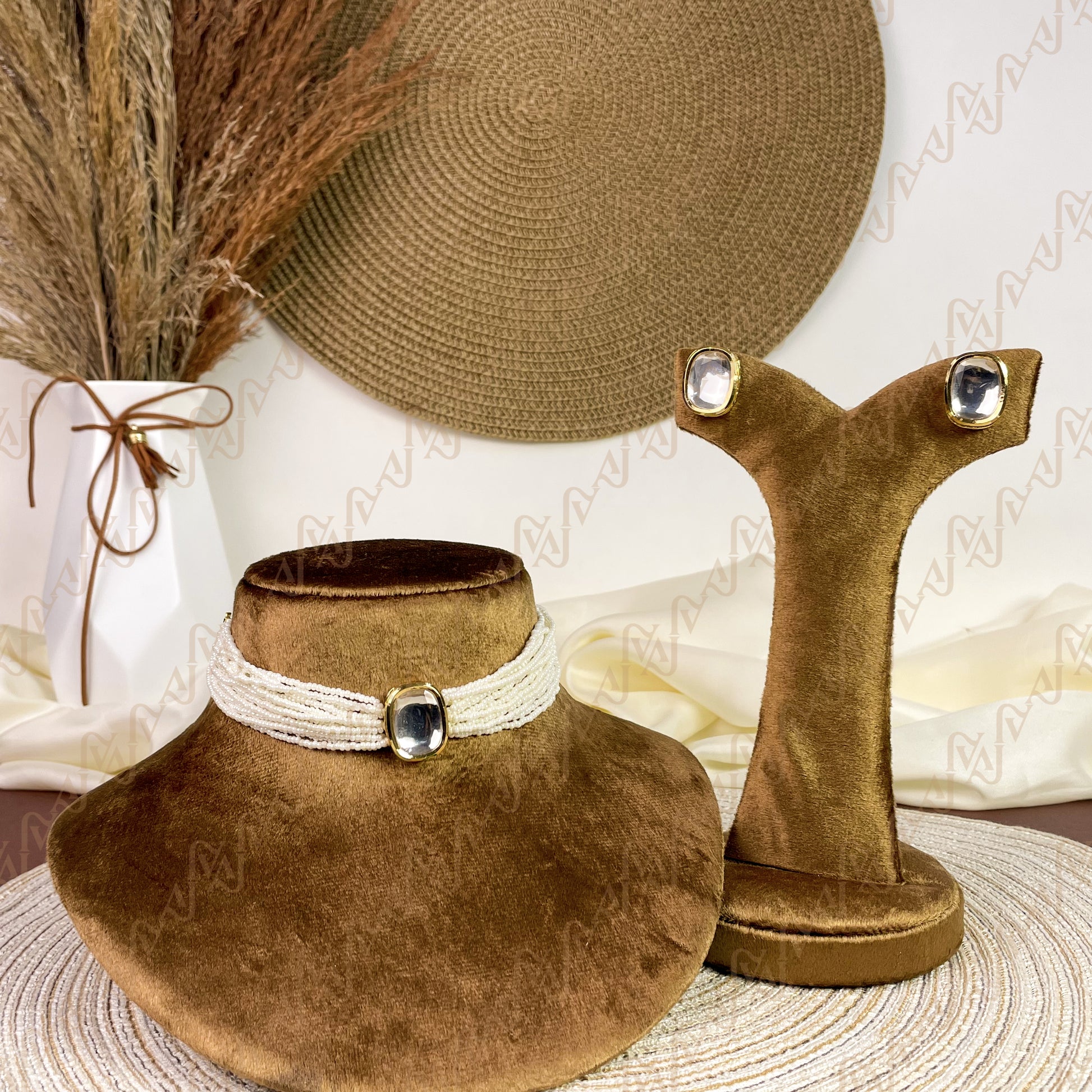 Elegant Pearl Kundan Choker