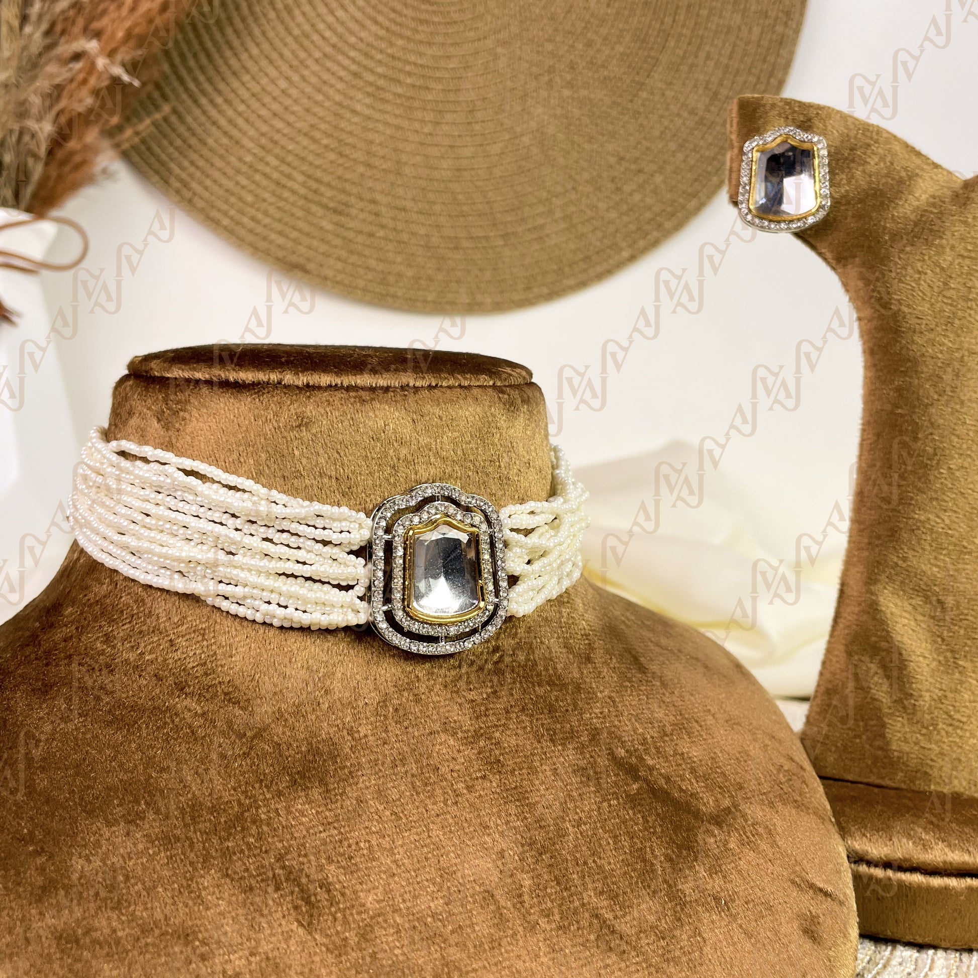 Golden Pearl Kundan Choker