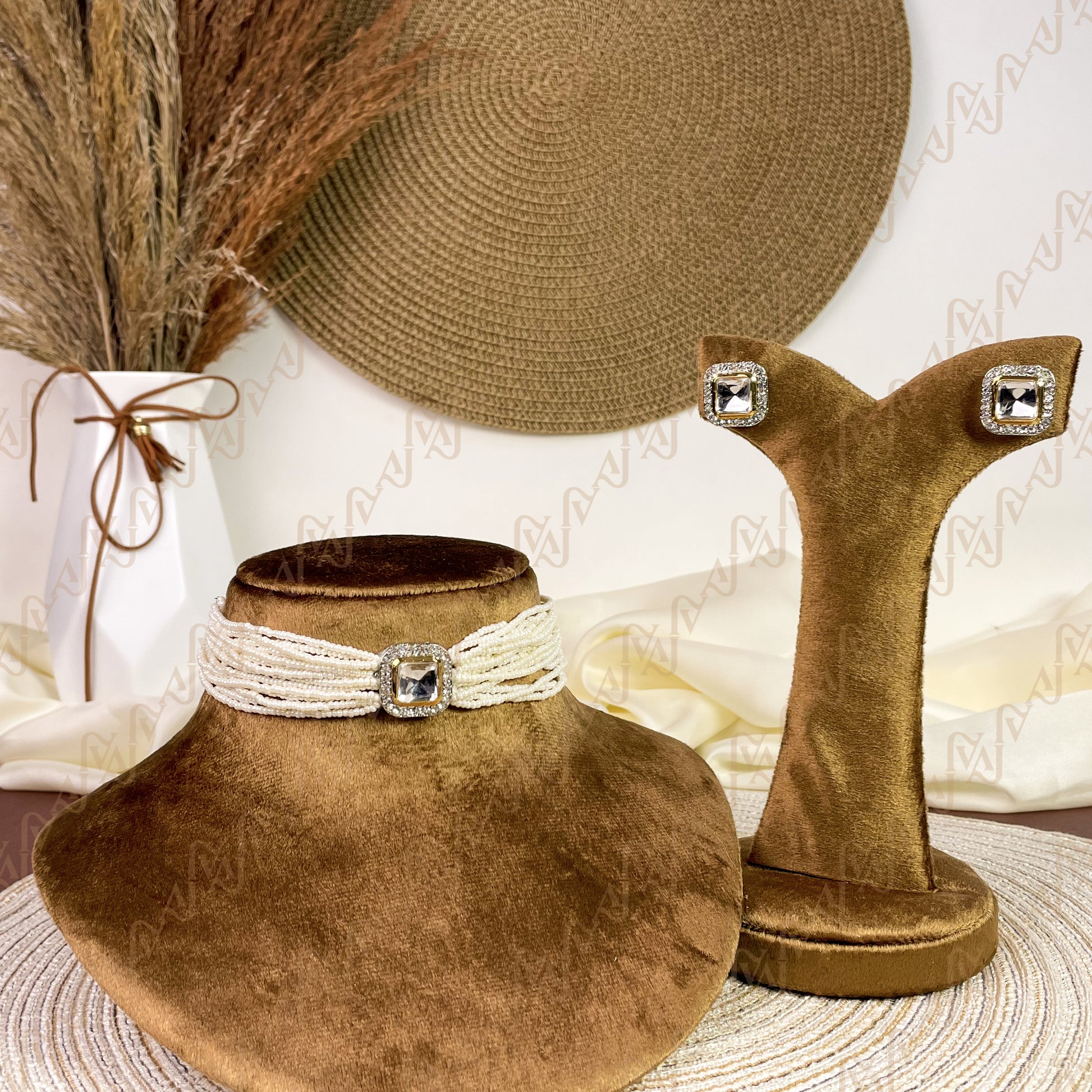 Pureline Pearl Kundan Choker