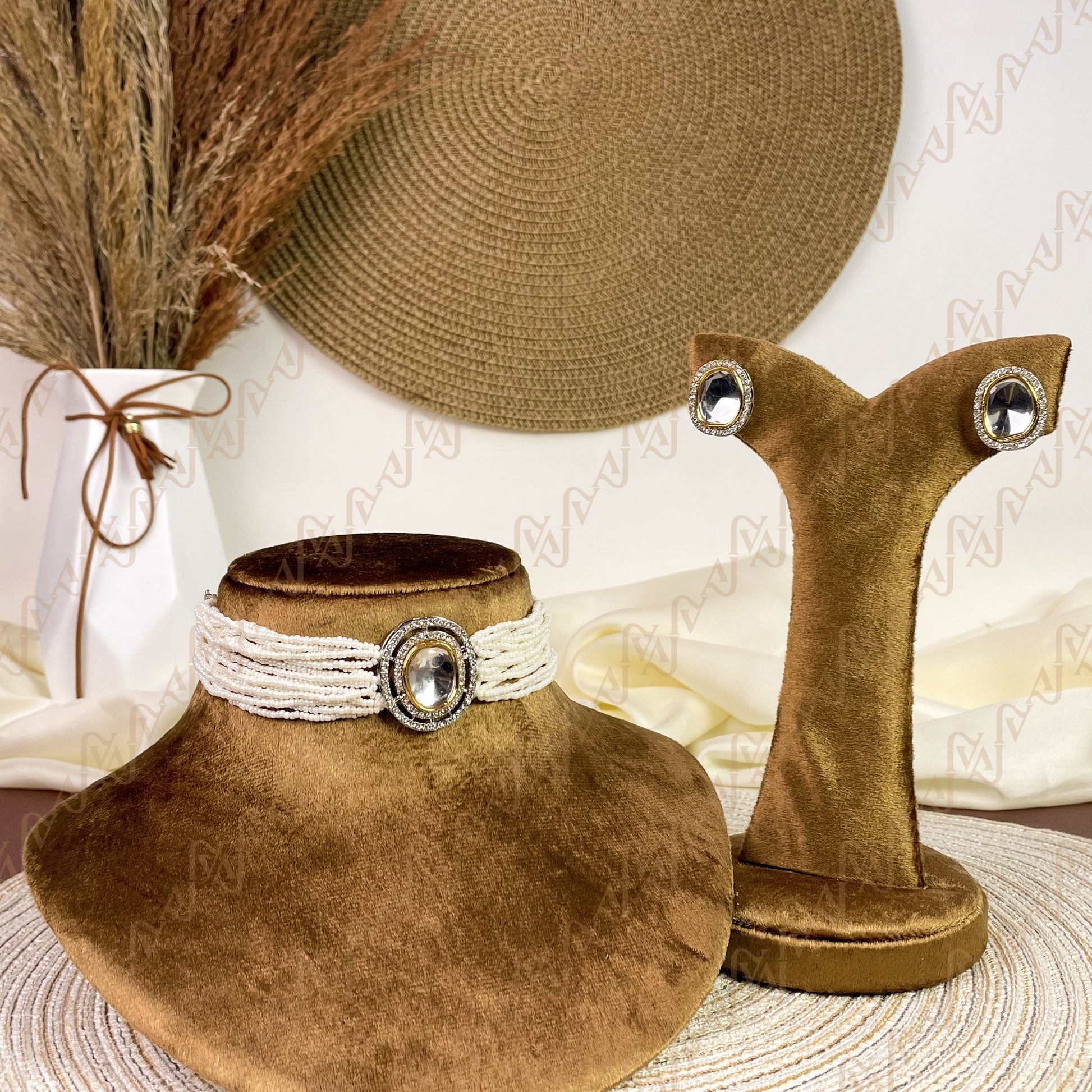 Radiance Pearl Kundan Choker