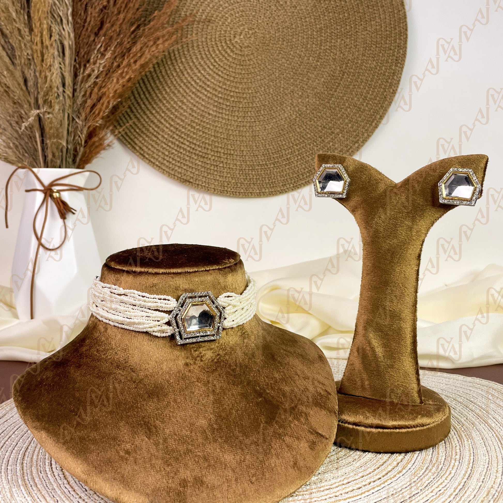 Grace Pearl Kundan Choker