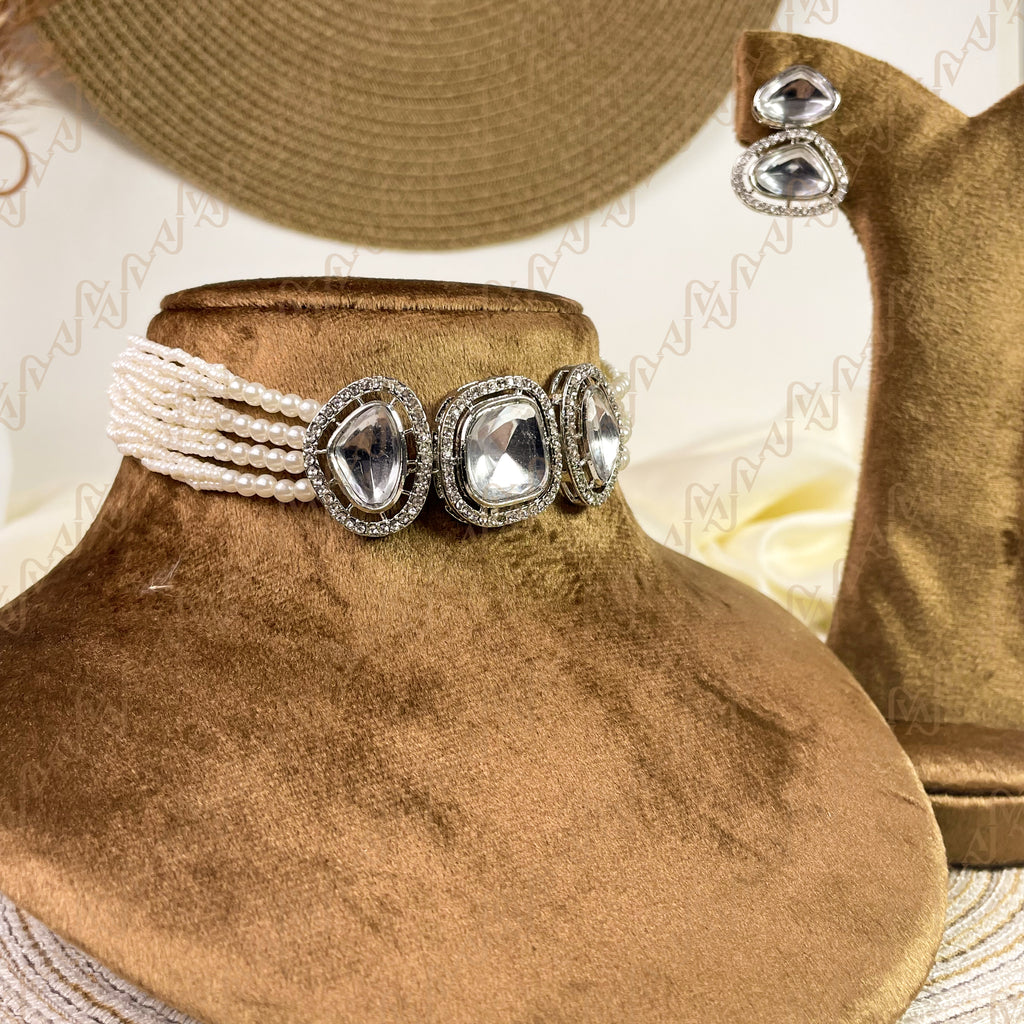 Shiny Grace Kundan Choker