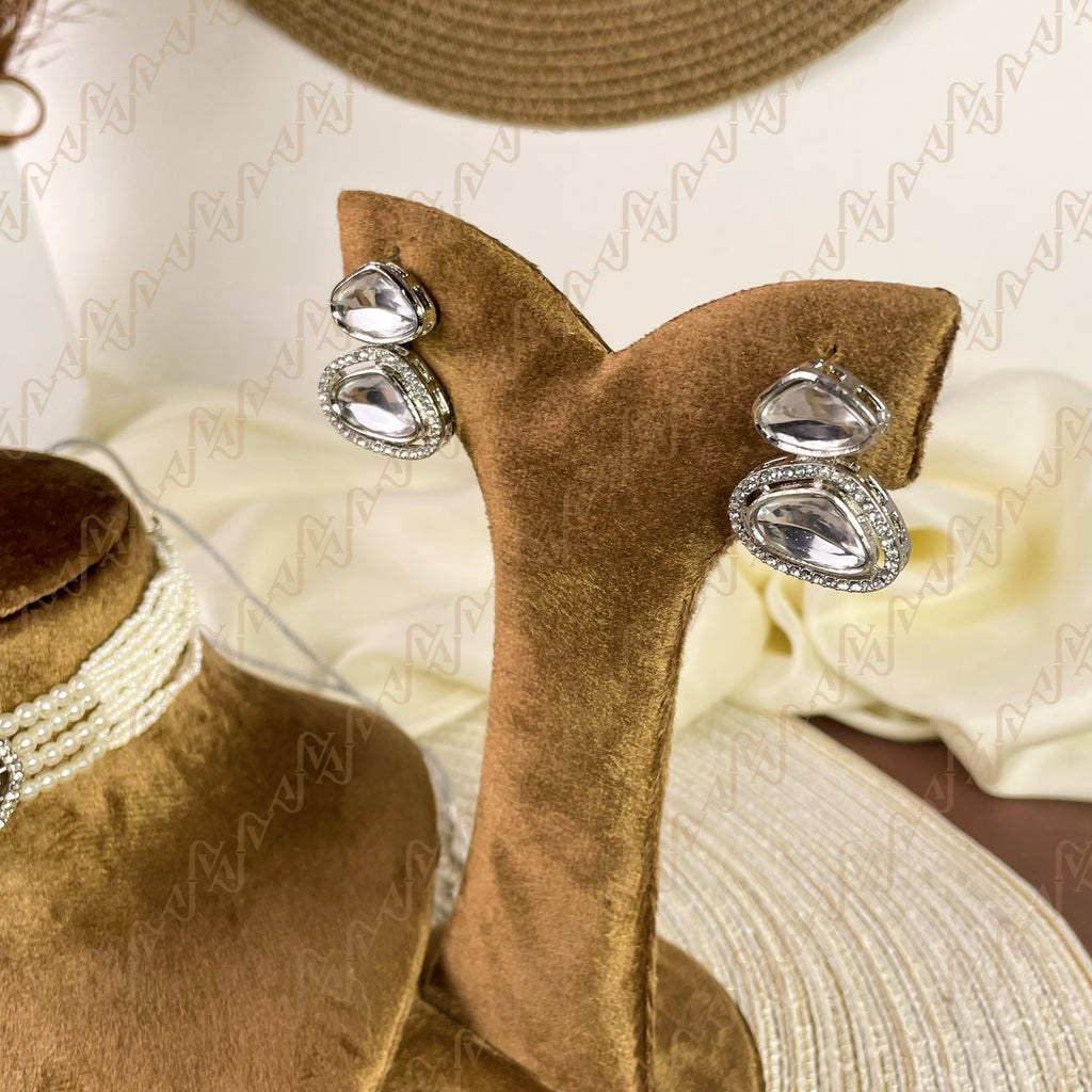 Shiny Grace Kundan Choker