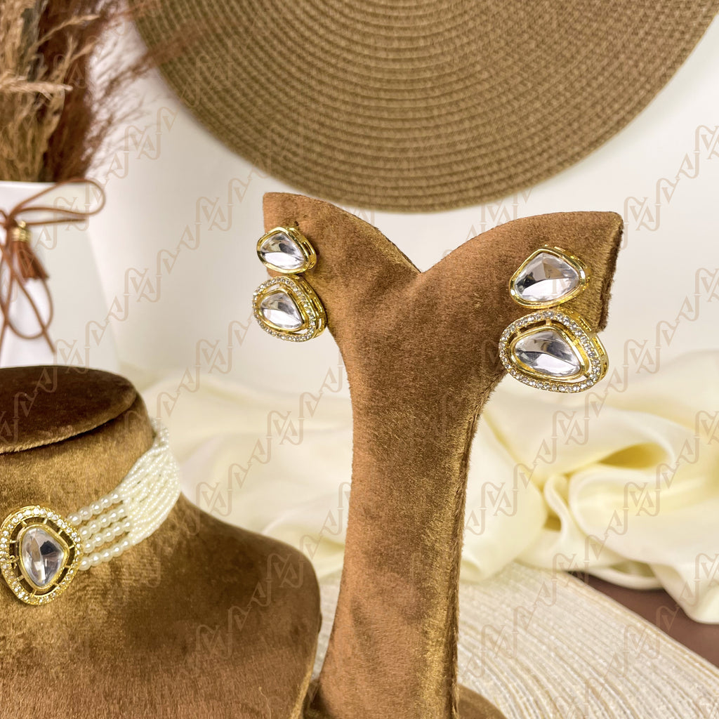 Golden Spark Kundan Choker