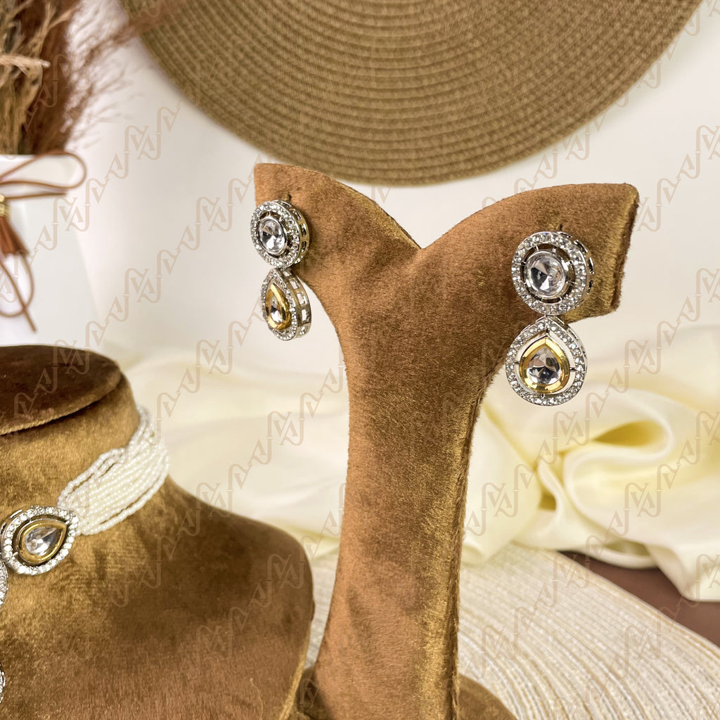 Zari Charm Kundan Choker