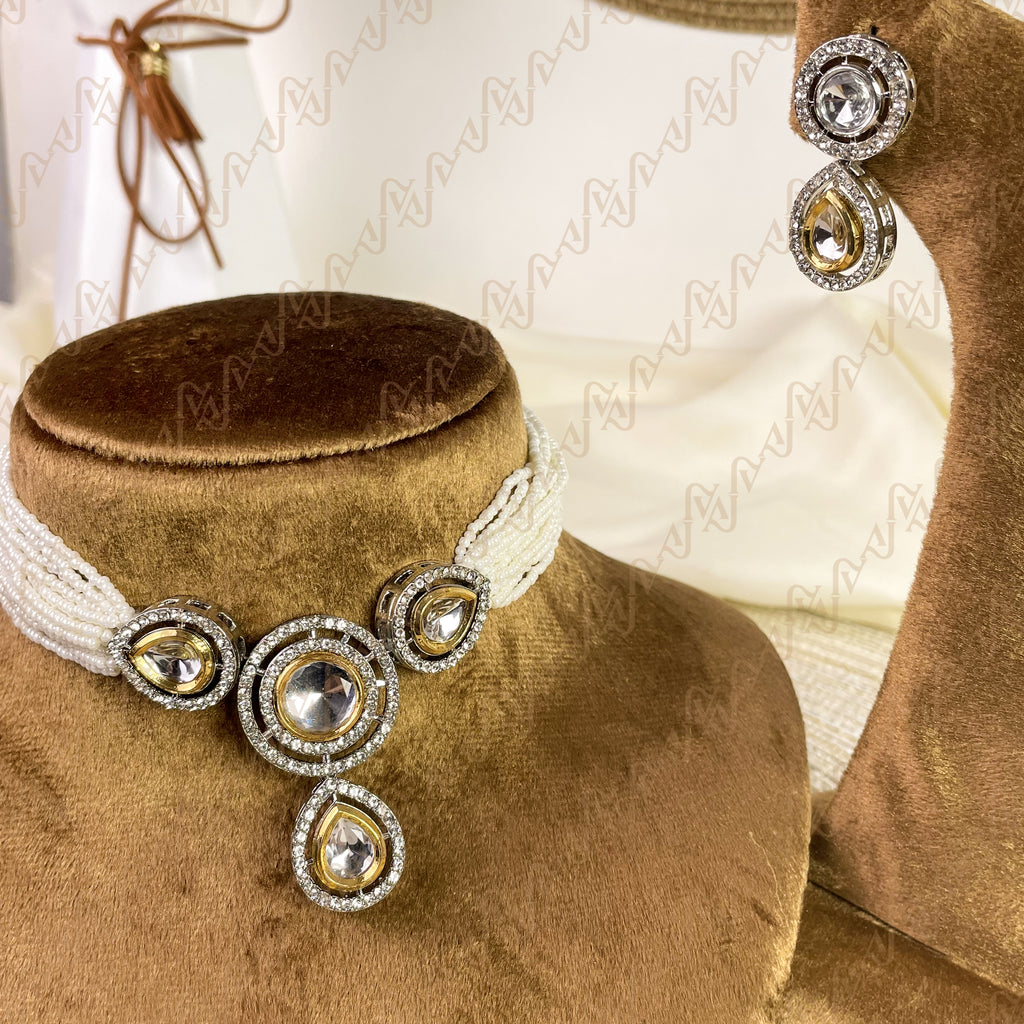 Zari Charm Kundan Choker