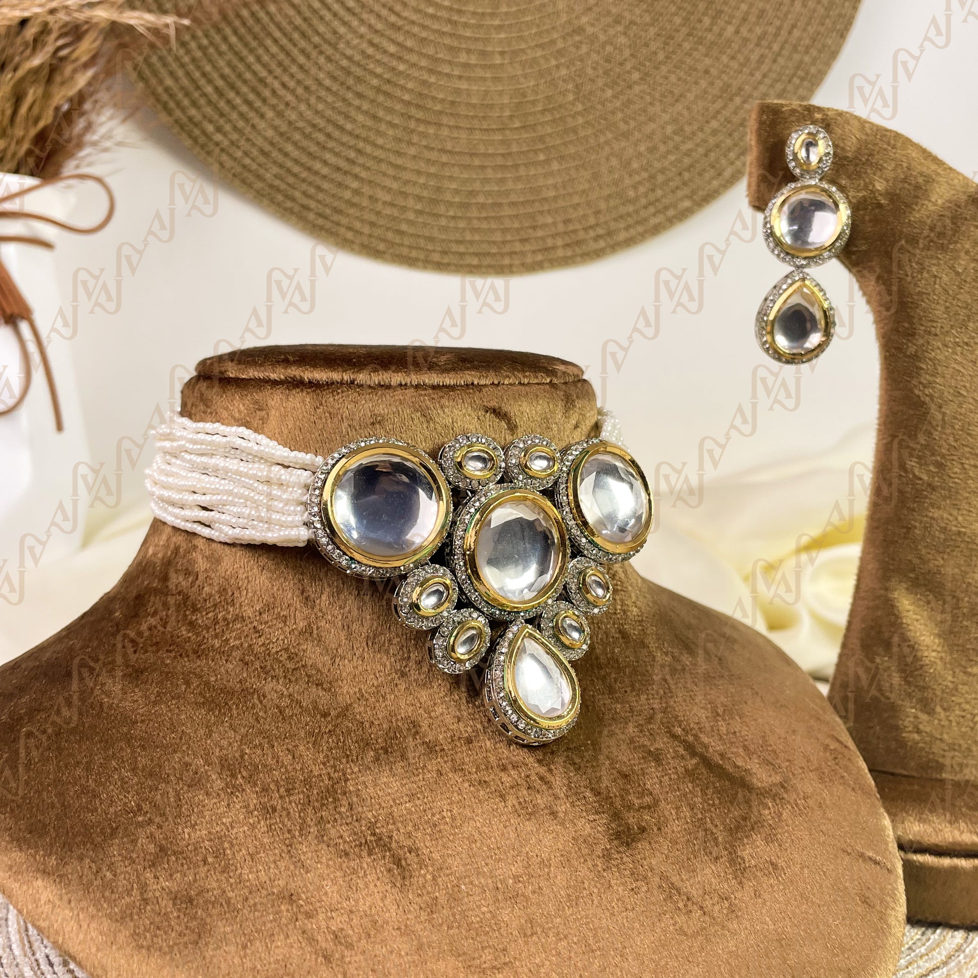 Aurora Drop Kundan Choker