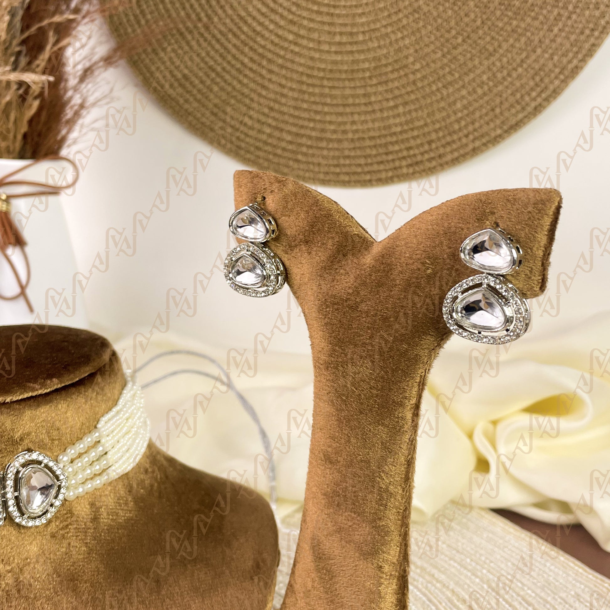 Starlight Grace Kundan Choker