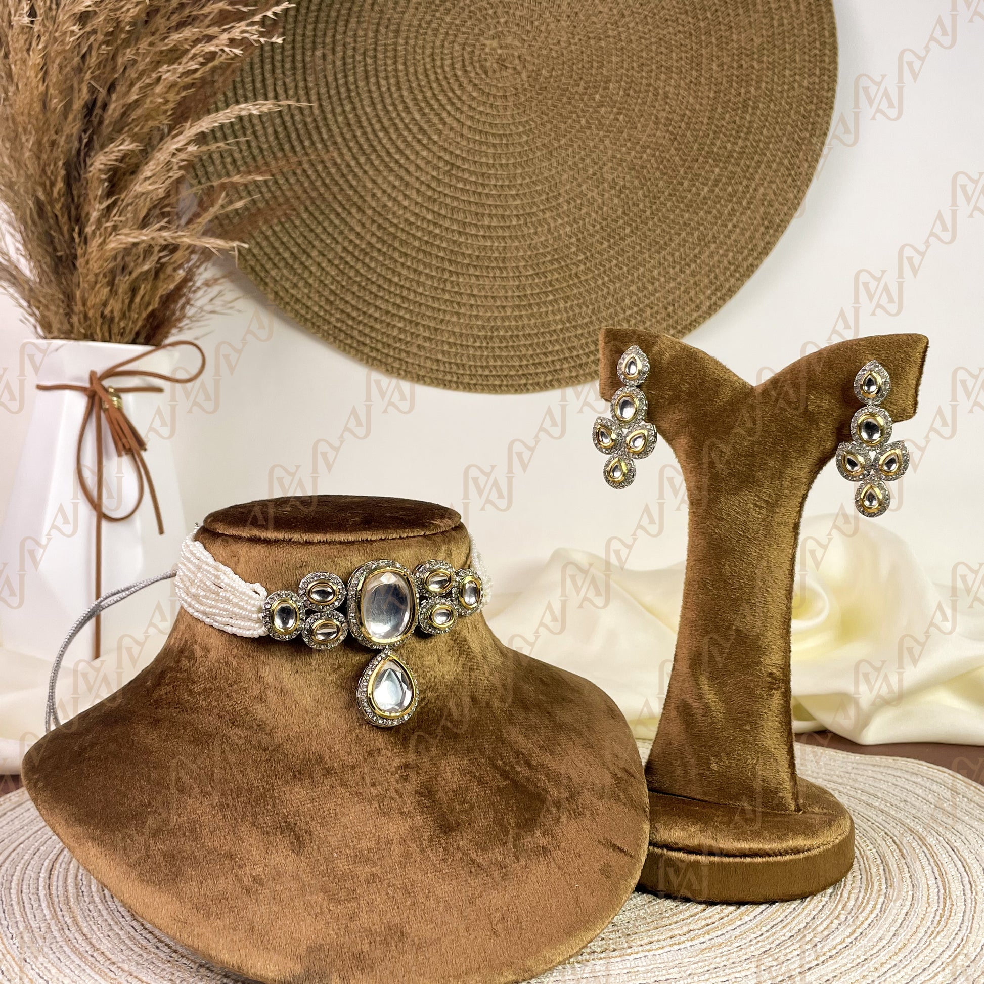 Aurum Sphere Kundan Choker