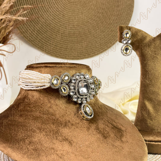 Nova Kundan Choker