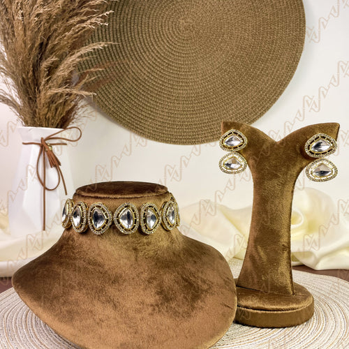 Aabroo Charm Kundan Choker