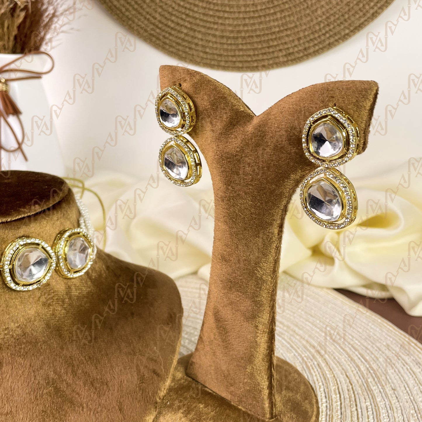 Orbit Kundan Choker