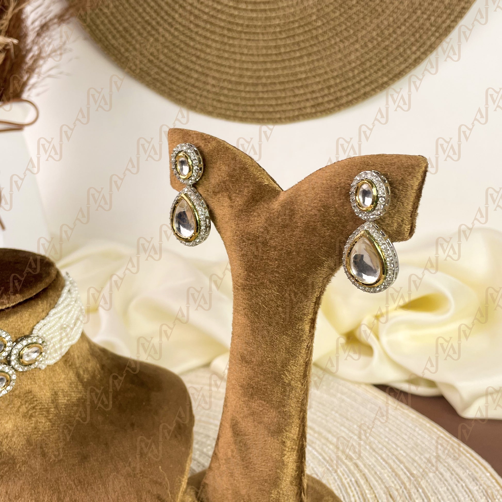 Mirror Bloom Kundan Choker