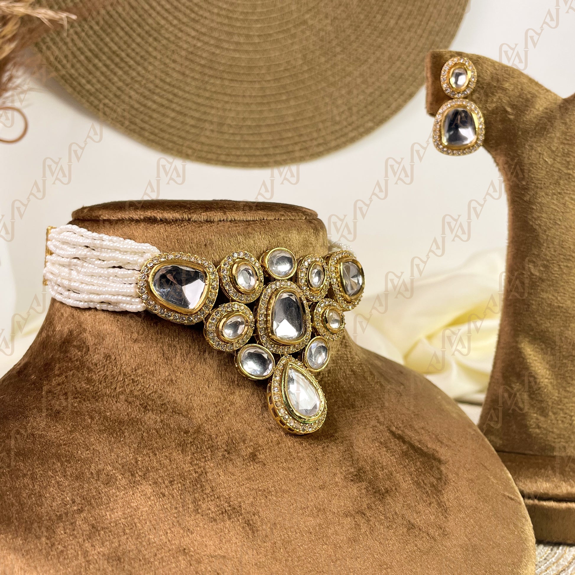 Heritage Gleam Kundan Choker