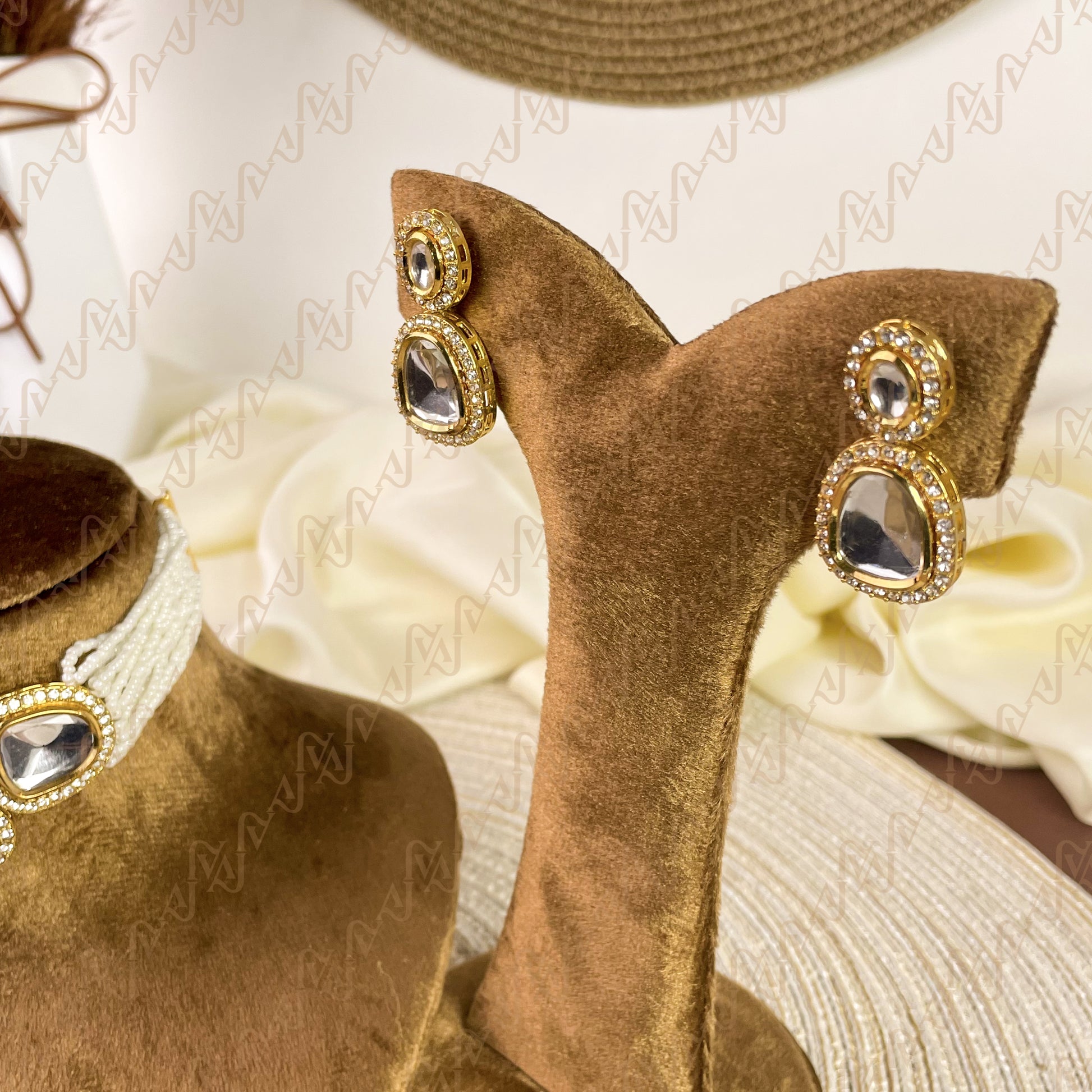 Heritage Gleam Kundan Choker