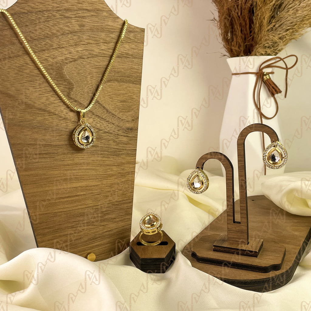 Golden Edge Kundan Combo Set