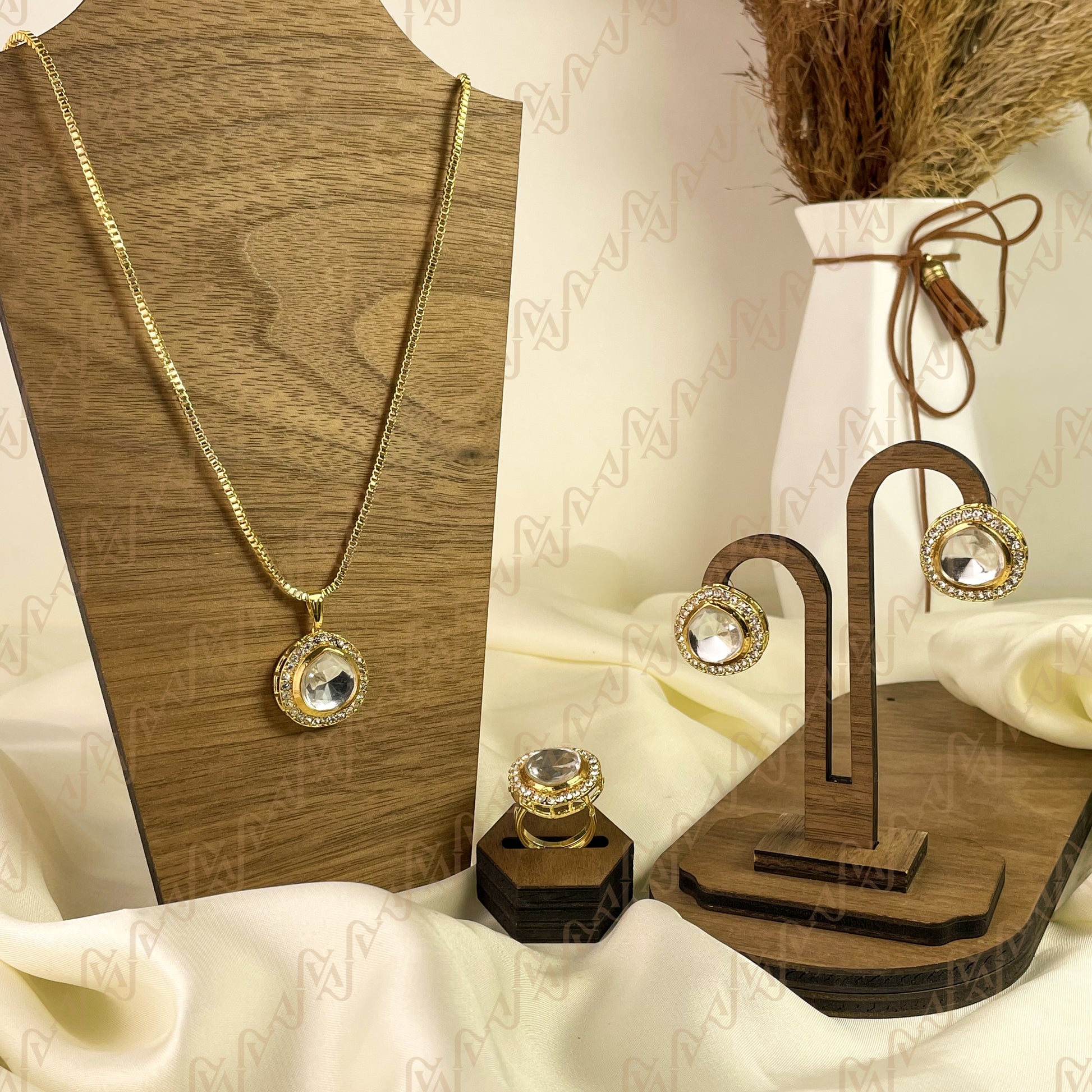 Pure Glow Kundan Combo Set