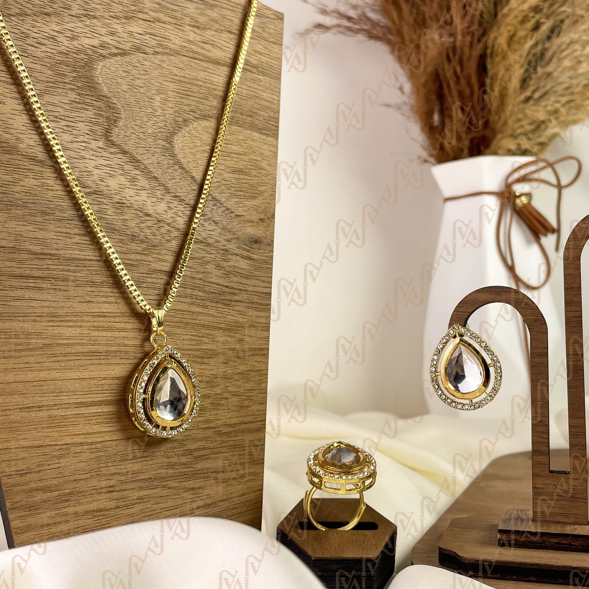 Regal Shine Kundan Combo Set