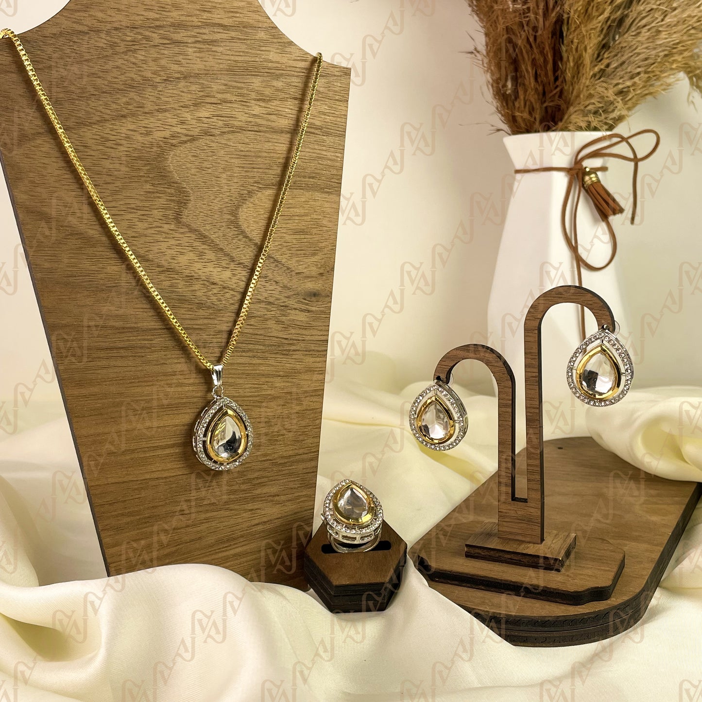 Crown Spark Kundan Combo Set