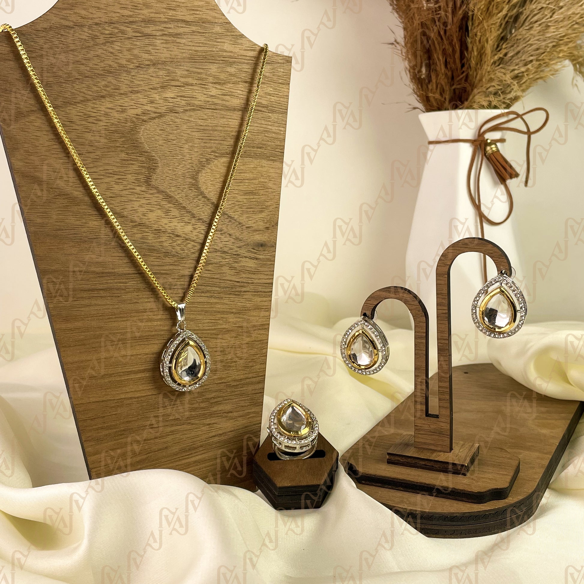 Crown Spark Kundan Combo Set