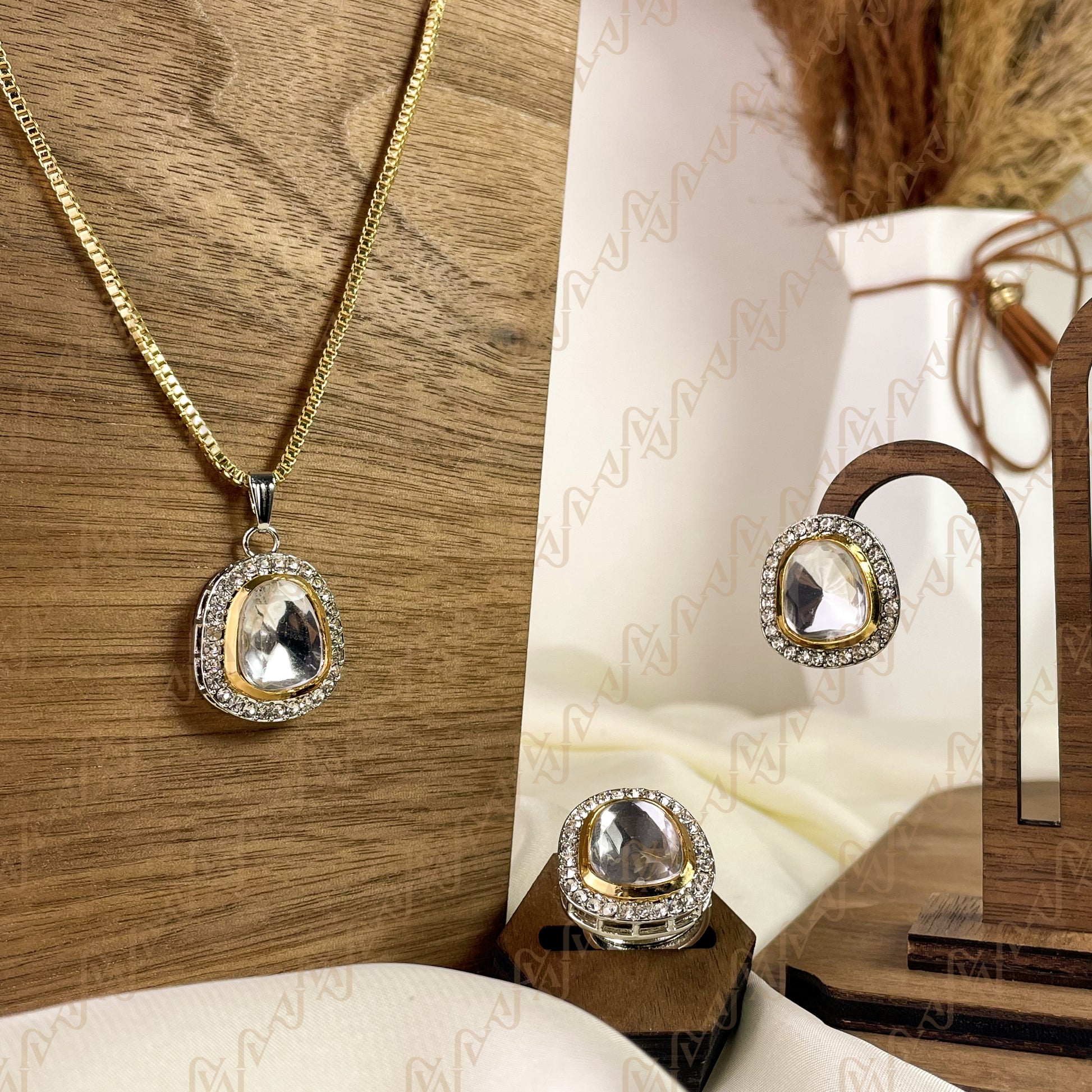 Radiant Touch Kundan Combo Set