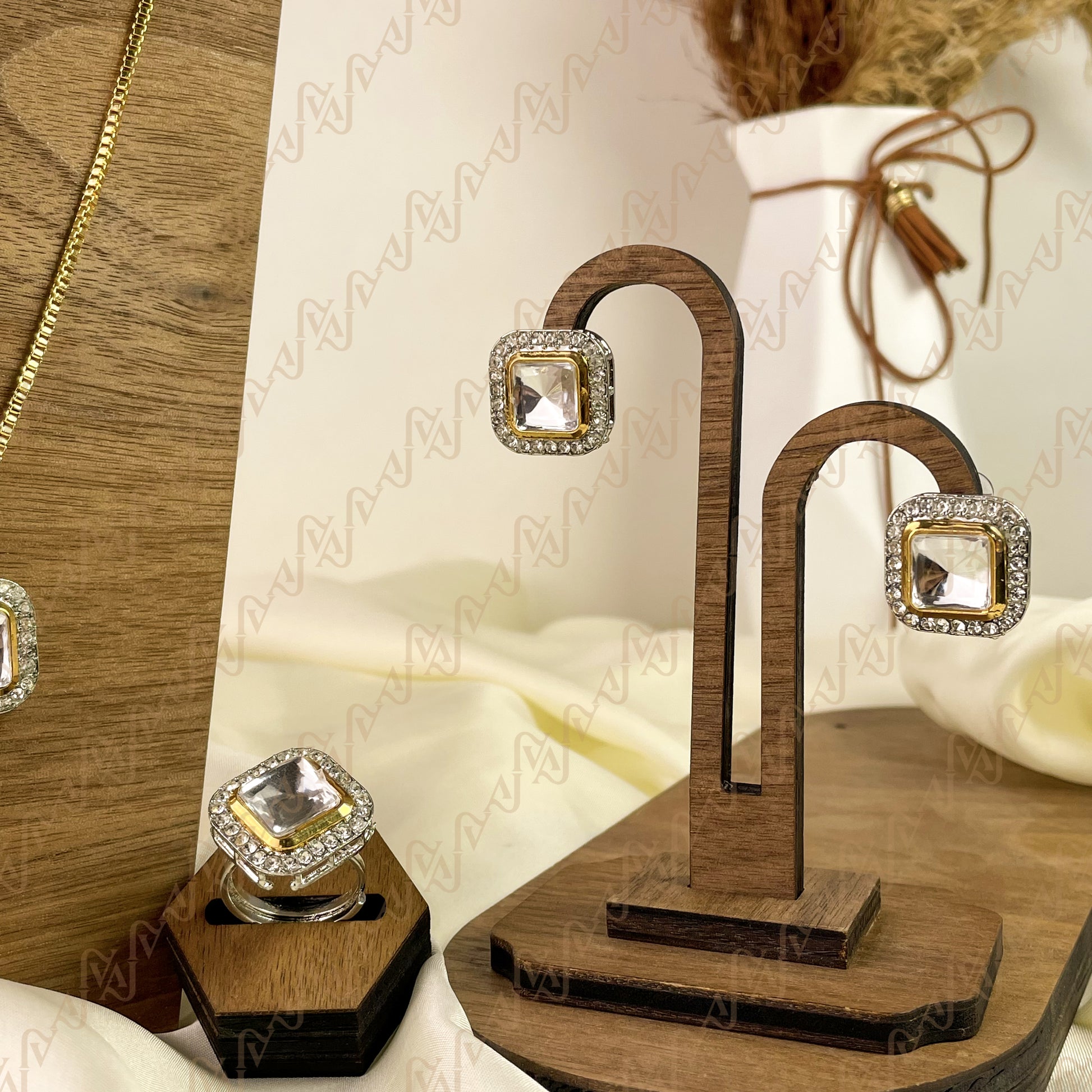 Dazzle Glow Kundan Combo Set