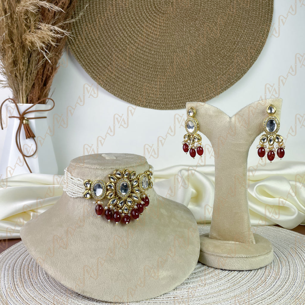 True Elegance Kundan Choker Set